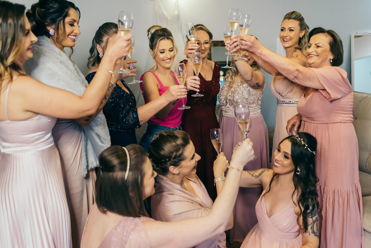 daniela radavelli fotógrafa na serra gaucha cerimonia de casamento casamento em carlos barbosa vestido de noiva making of noiva