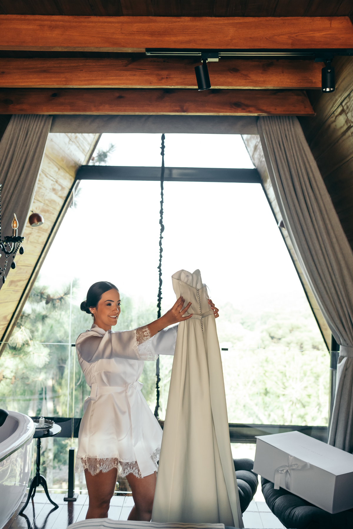 casamento de dia daniela radavelli fotografia cerimonia intimista casamento em gramado destination wedding making of noiva vestido de noiva