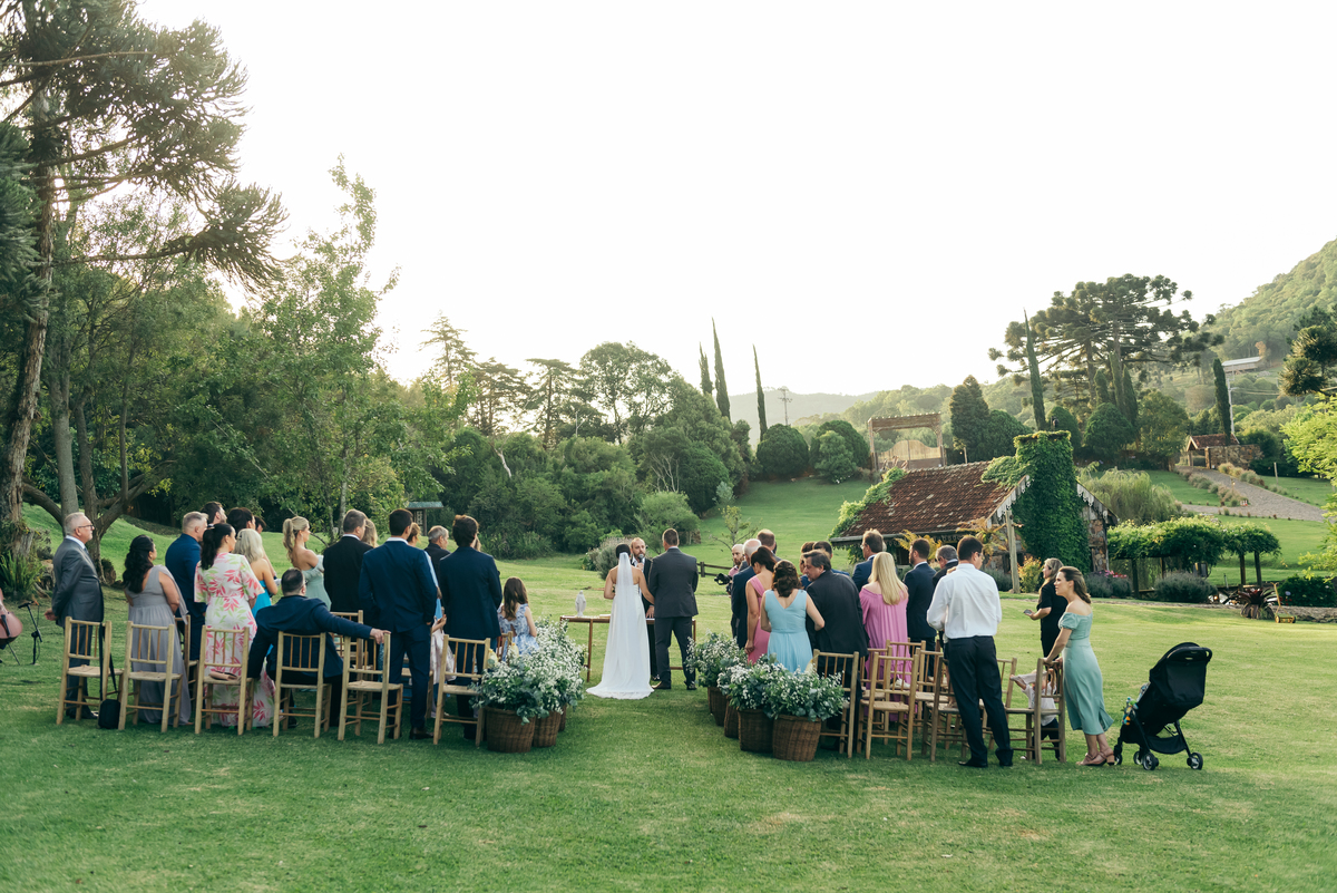 casamento de dia daniela radavelli fotografia cerimonia intimista casamento em gramado destination wedding casamento externo La Hacienda 