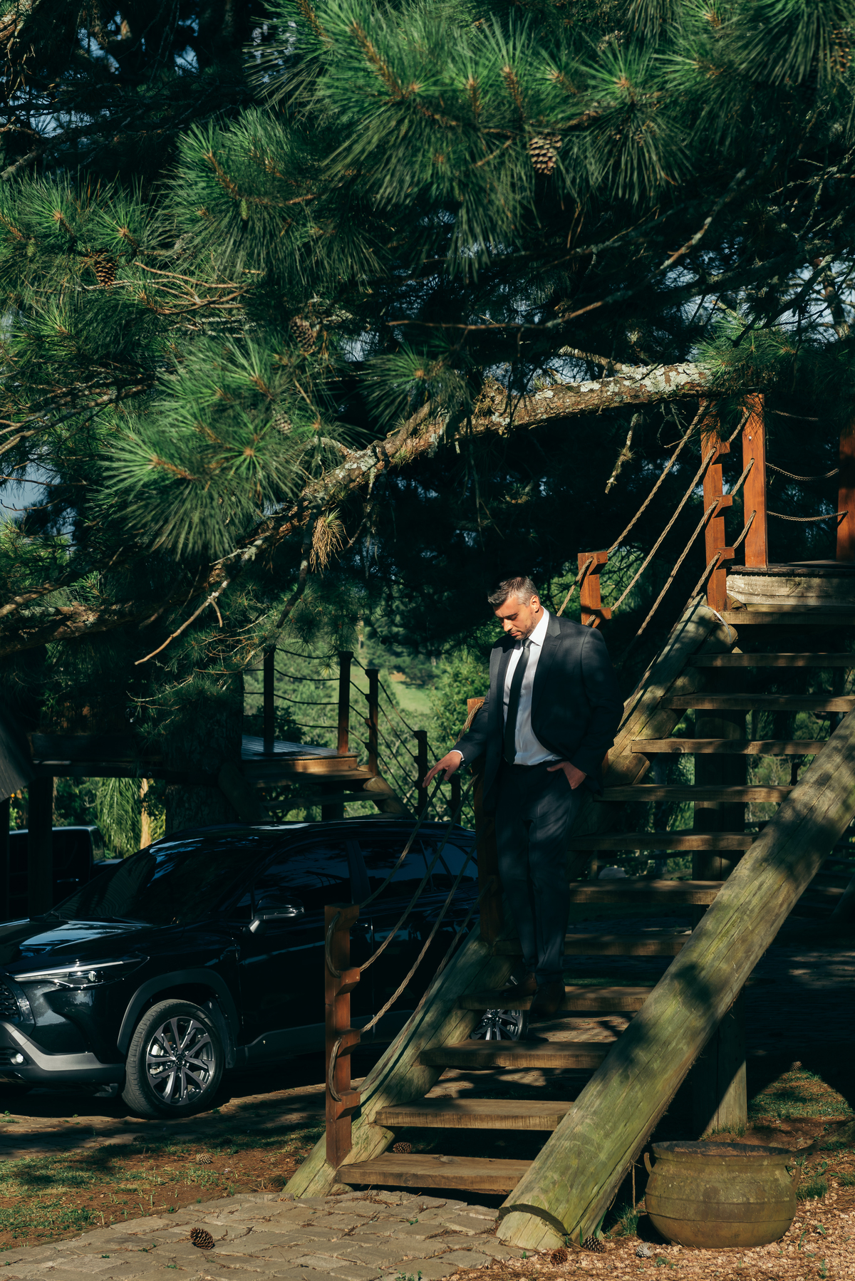 casamento de dia daniela radavelli fotografia cerimonia intimista casamento em gramado destination wedding making of noivo