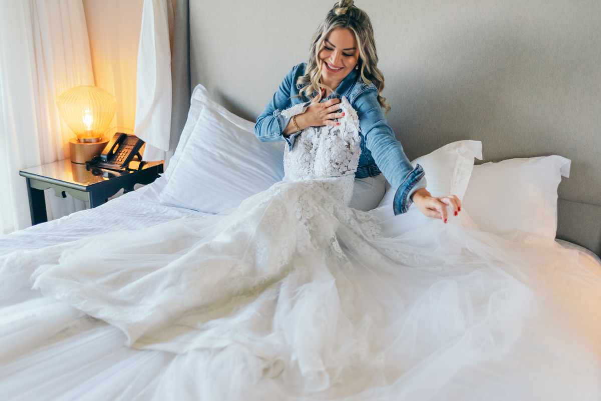 casamento de dia daniela radavelli fotógrafa na serra gaucha vestido de noiva cerimonia de casamento externo casamento vale dos vinhedos