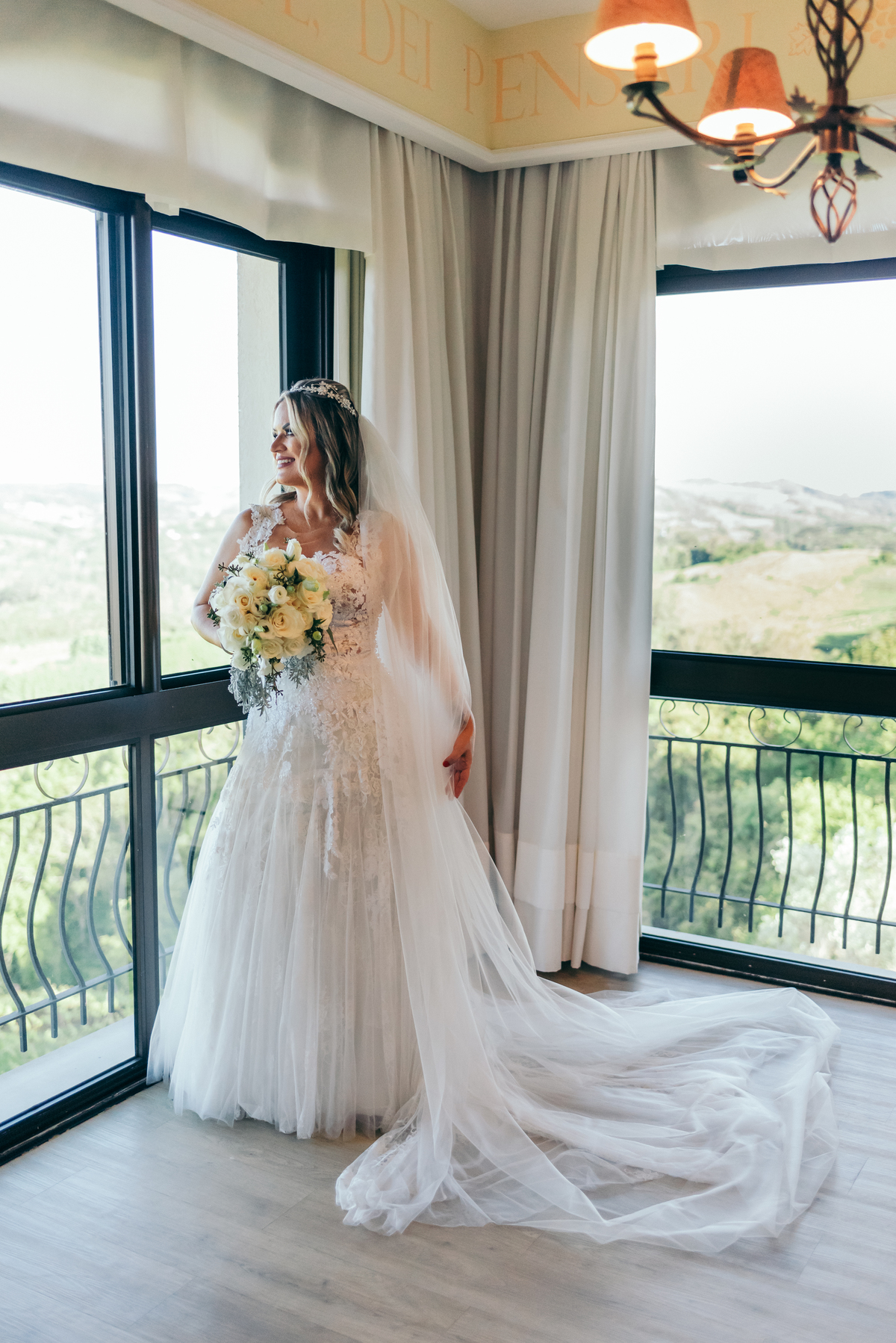 casamento de dia daniela radavelli fotógrafa na serra gaucha vestido de noiva cerimonia de casamento externo casamento em garibaldi