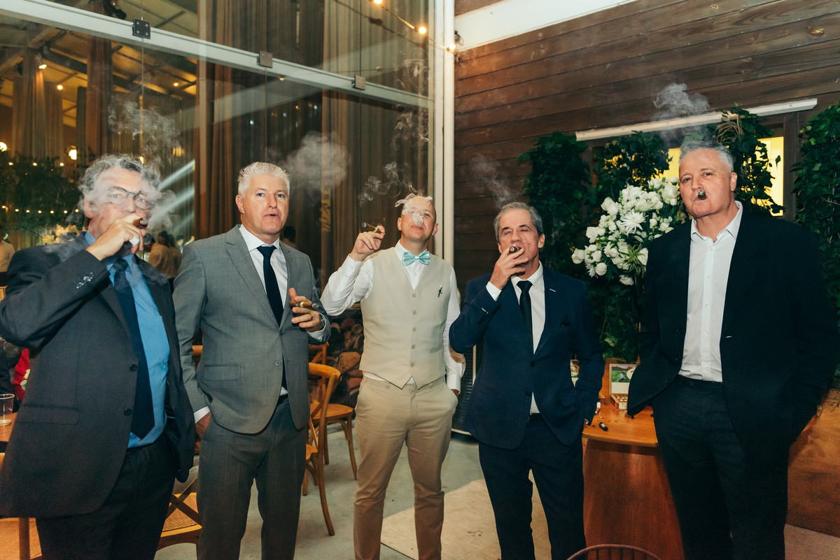 casamento de dia daniela radavelli fotógrafa na serra gaucha vestido de noiva cerimonia de casamento externo casamento  vale dos vinhedos