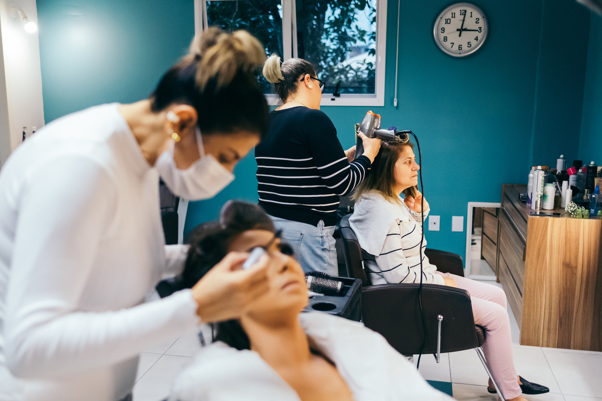 daniela radavelli fotógrafa na serra gaucha vestido de noiva making of noiva casamento carlos barbosa