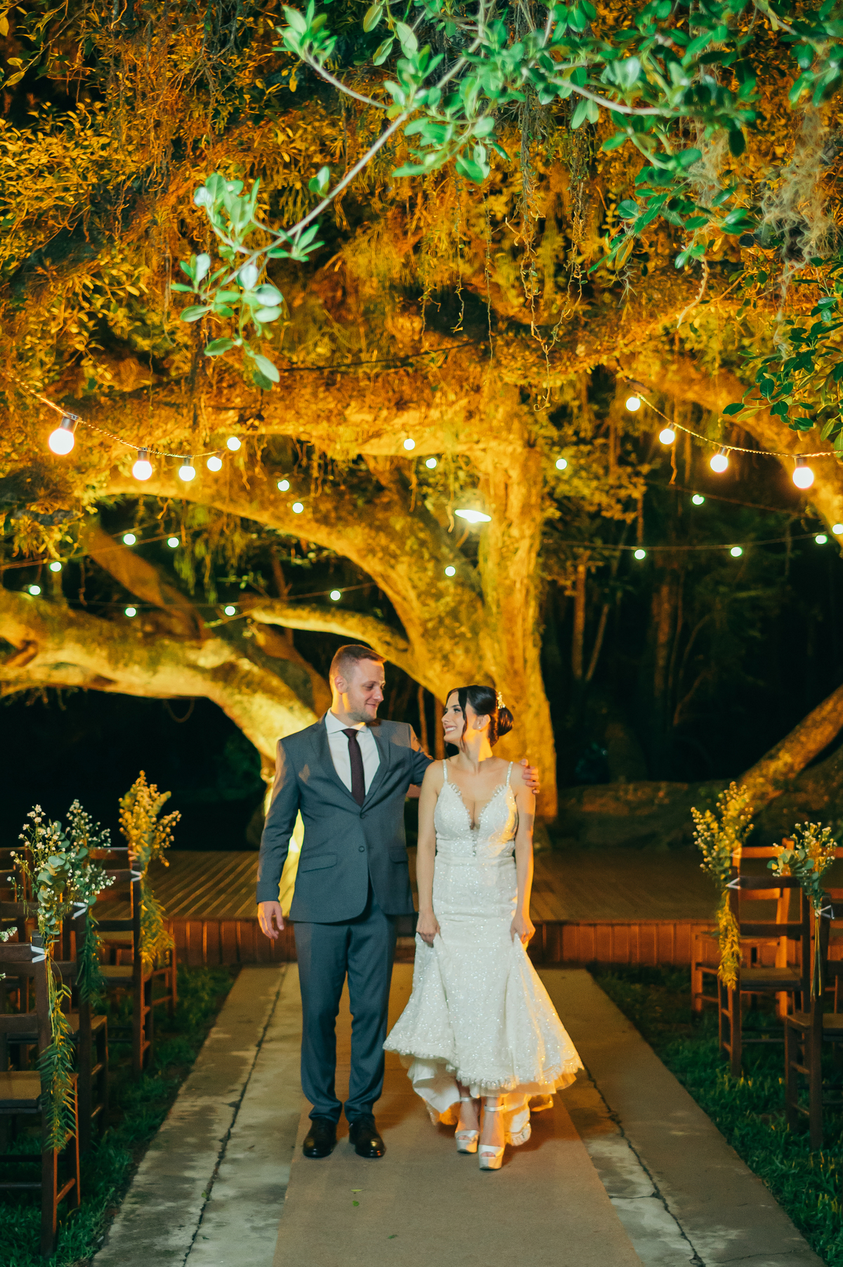 cerimonia externa casamento de dia daniela radavelli fotografia sitio da figueira casamento ao ar livre