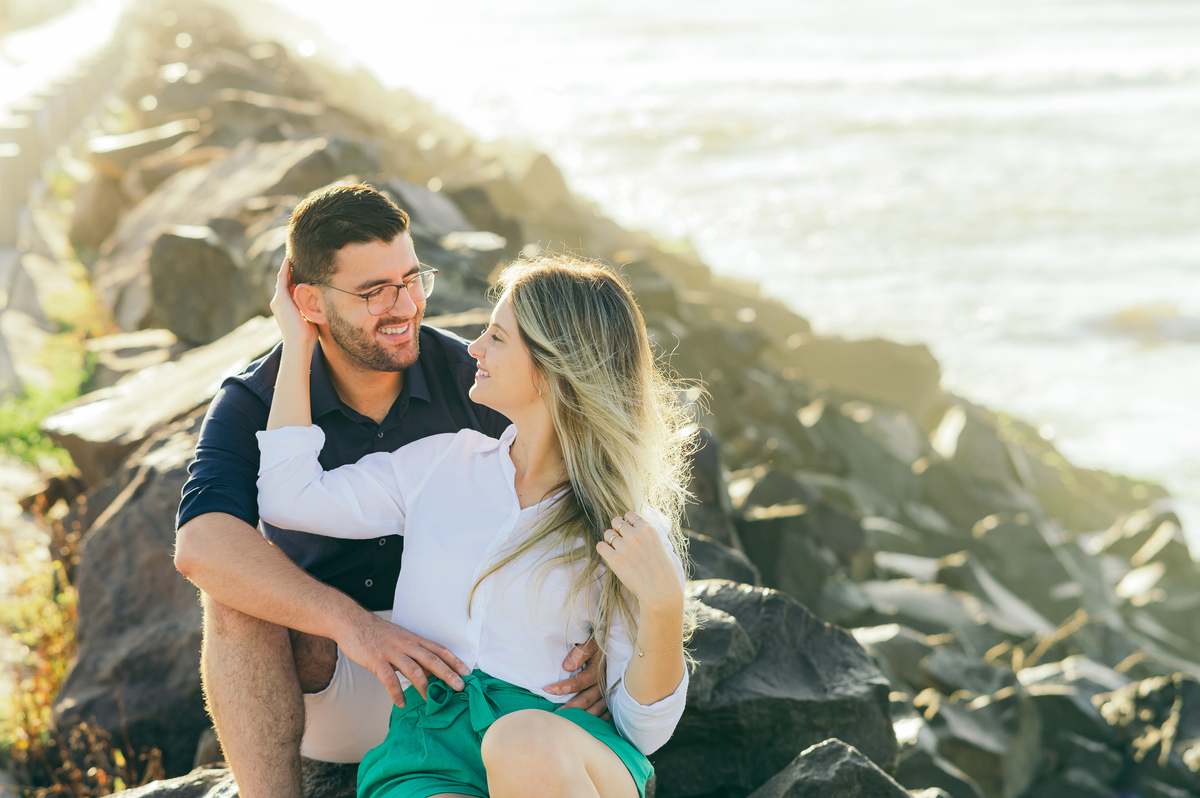 pre wedding ensaio em Torres daniela radavelli fotografia look de ensaio na praia casamento na praia  