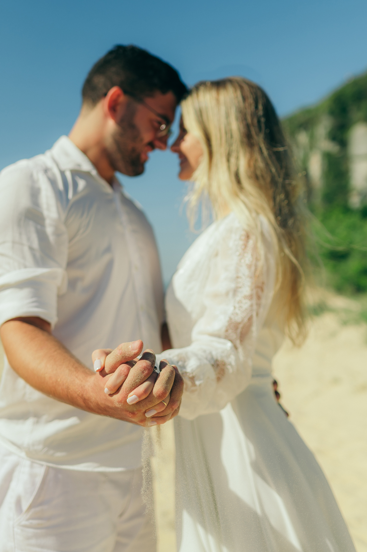 pre wedding ensaio em Torres daniela radavelli fotografia look de ensaio na praia casamento na praia  