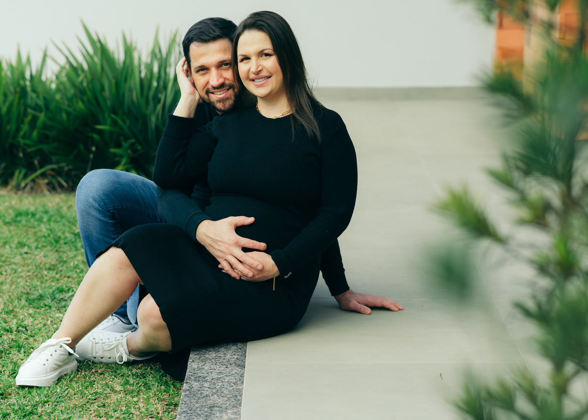 ensaio de gestante ensaio em Carlos Barbosa ensaio em casa daniela radavelli fotografia look de gestante ensaio no outono ensaio família