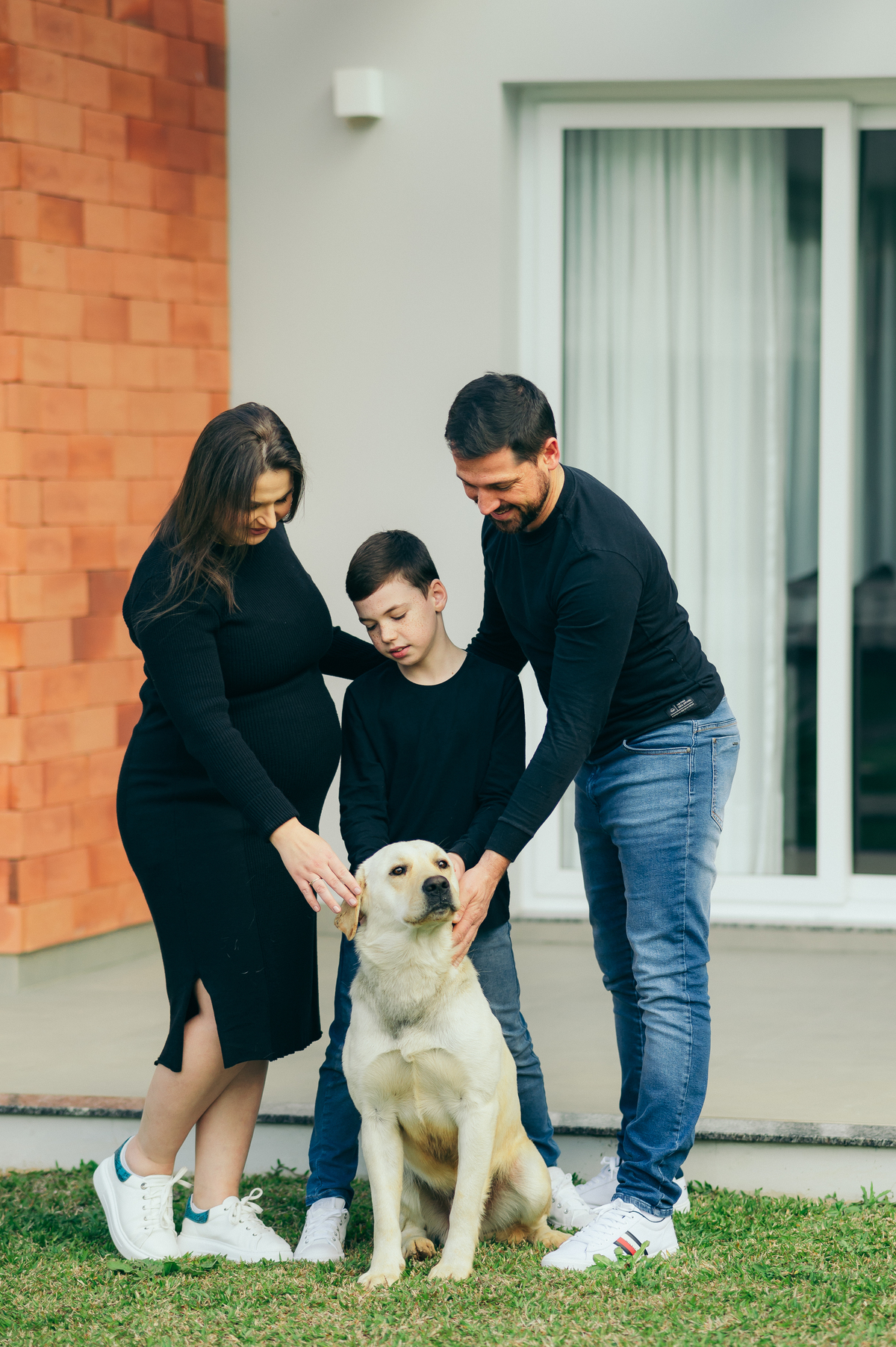 ensaio de gestante ensaio em Carlos Barbosa ensaio em casa daniela radavelli fotografia look de gestante ensaio no outono ensaio família
