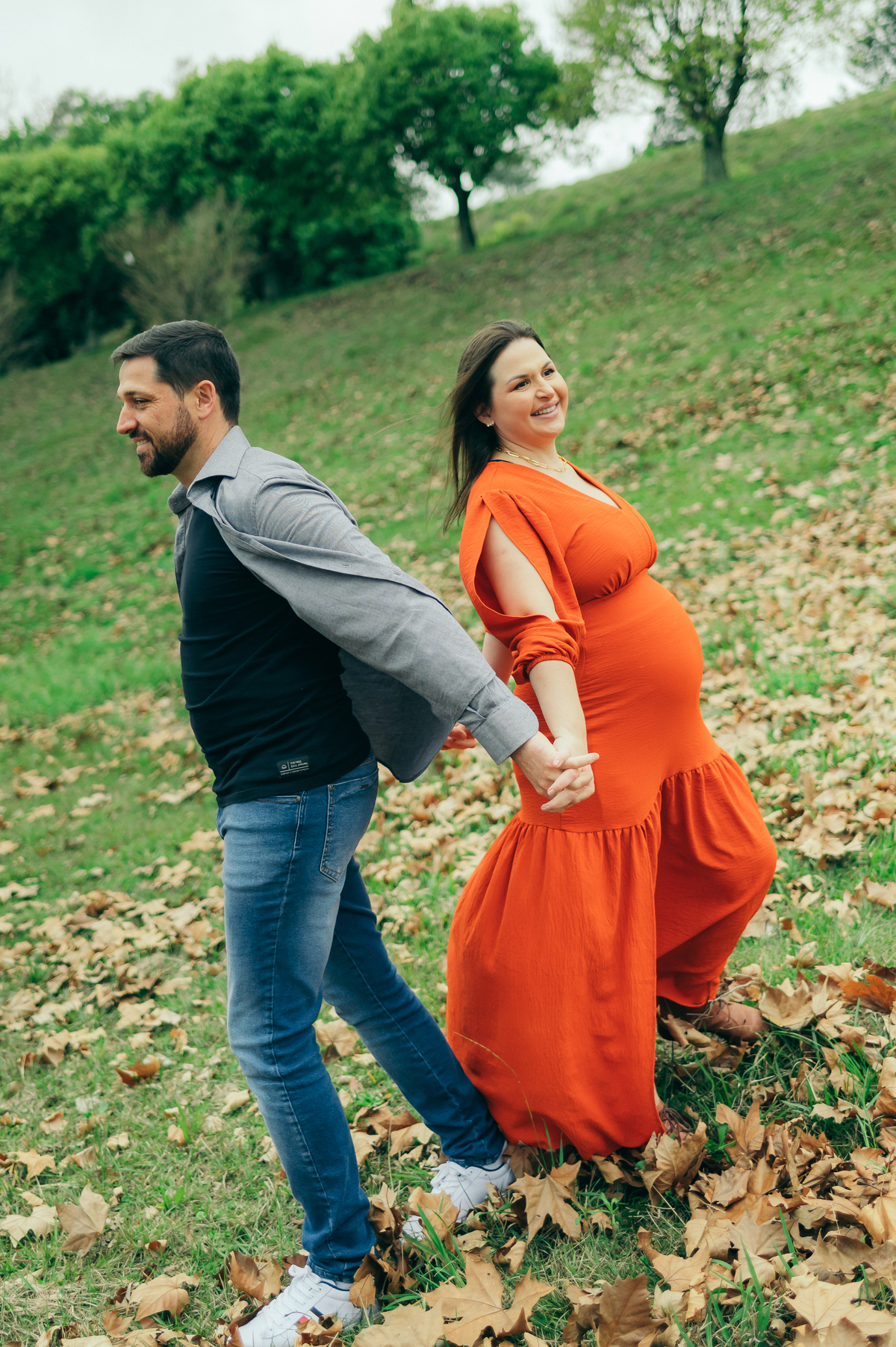 ensaio de gestante ensaio em Carlos Barbosa ensaio em casa daniela radavelli fotografia look de gestante ensaio no outono ensaio família