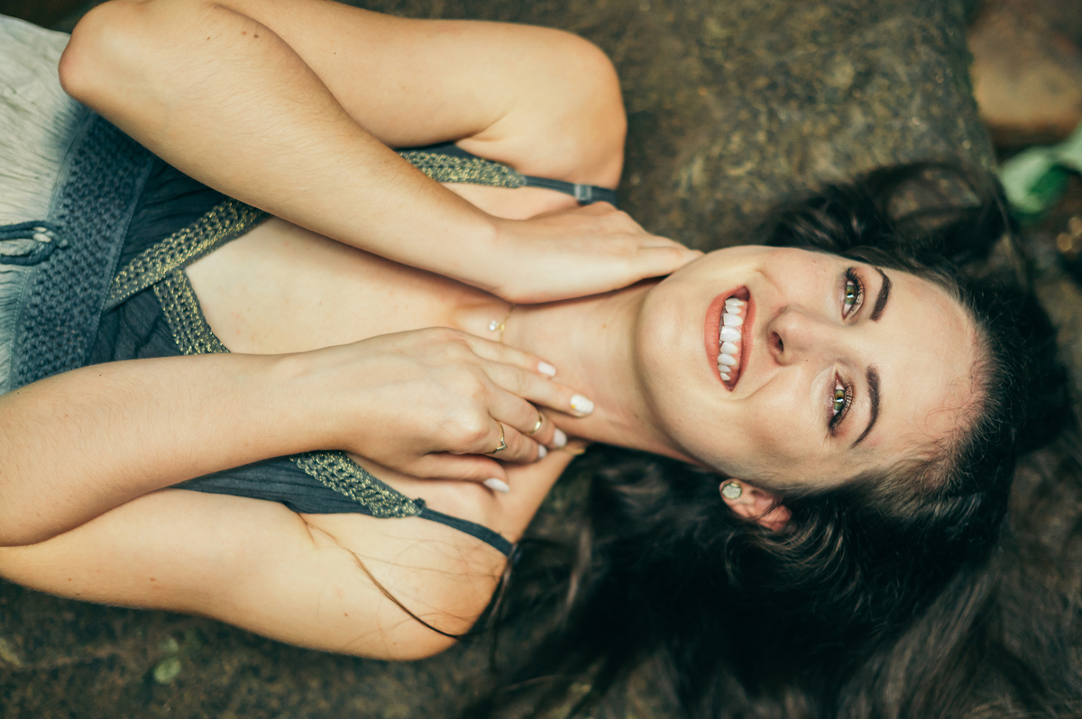 ensaio feminino ensaio no verão daniela radavelli fotografia Cachoeira das Andorinhas Rolante ensaio feminino fotografa na serra gaucha 