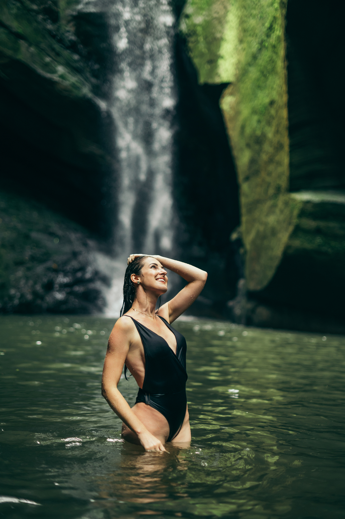 ensaio feminino ensaio no verão daniela radavelli fotografia Cachoeira das Andorinhas Rolante ensaio feminino fotografa na serra gaucha 
