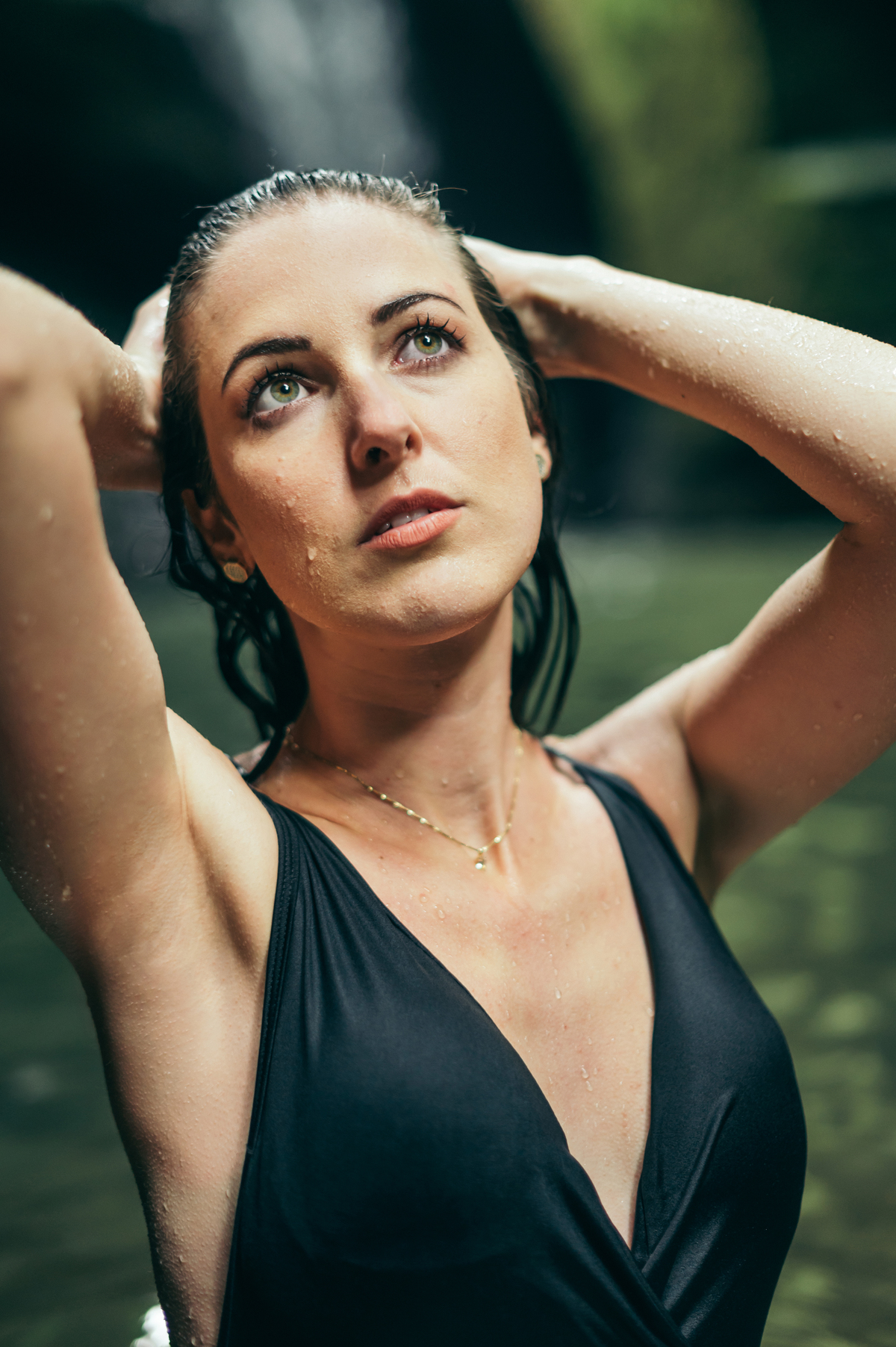 ensaio feminino ensaio no verão daniela radavelli fotografia Cachoeira das Andorinhas Rolante ensaio feminino fotografa na serra gaucha 