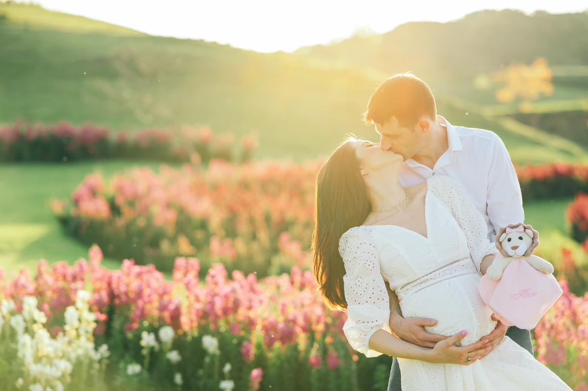 ensaio de gestante ensaio em São Francisco de Paula daniela radavelli fotografia look de gestante ensaio família Mátria Parque das Flores 