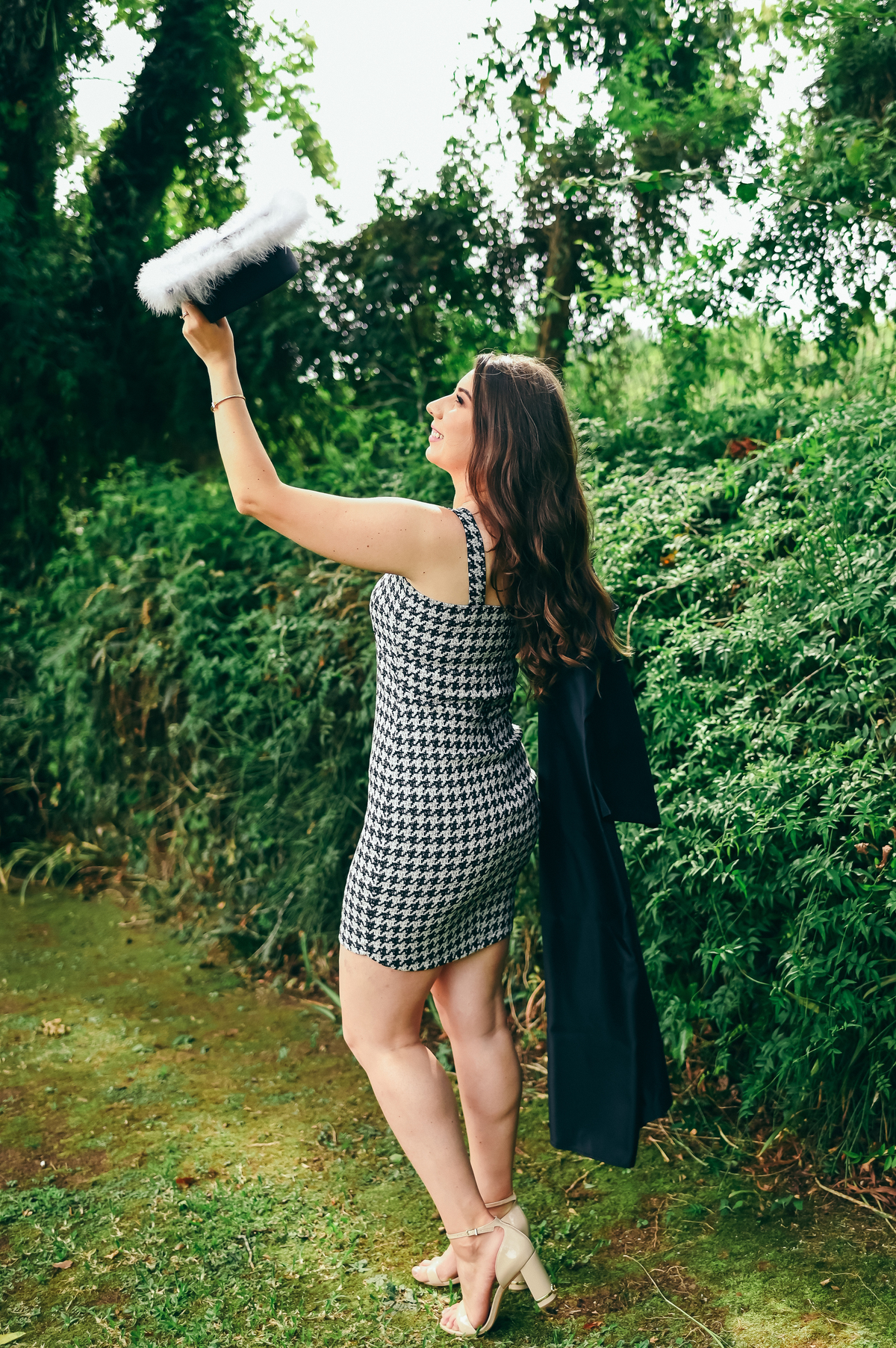 ensaio formatura daniela radavelli fotografia fotógrafa na Serra Gaúcha fotos de toga fotos de formatura ensaio com família Vinícola Don Giovanni Pinto Bandeira