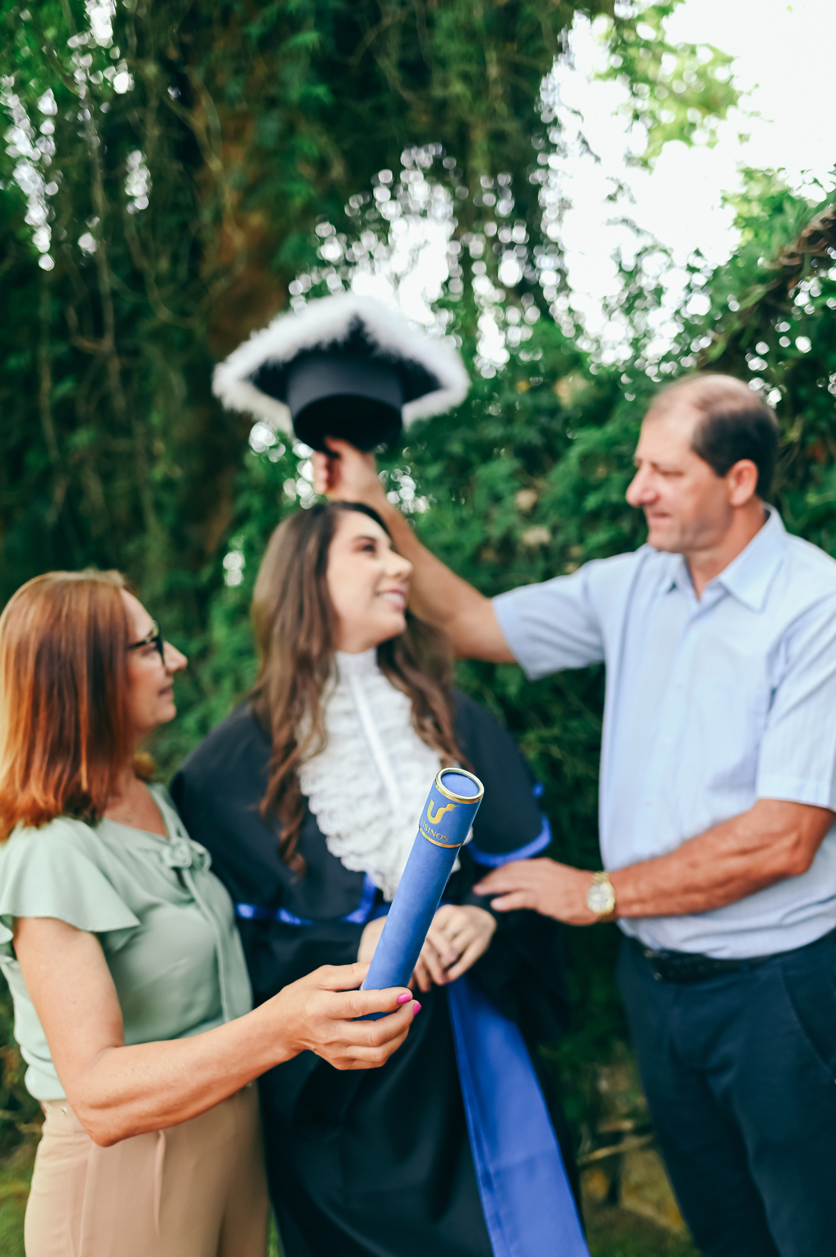 ensaio formatura daniela radavelli fotografia fotógrafa na Serra Gaúcha fotos de toga fotos de formatura ensaio com família Vinícola Don Giovanni Pinto Bandeira