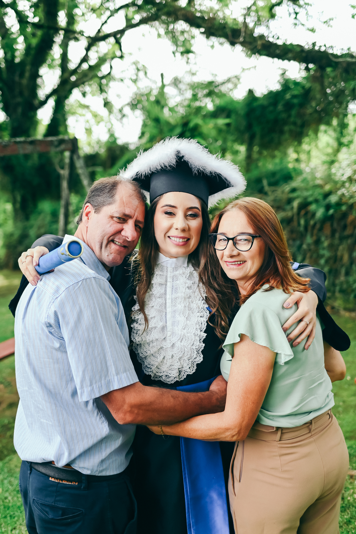 ensaio formatura daniela radavelli fotografia fotógrafa na Serra Gaúcha fotos de toga fotos de formatura ensaio com família Vinícola Don Giovanni Pinto Bandeira