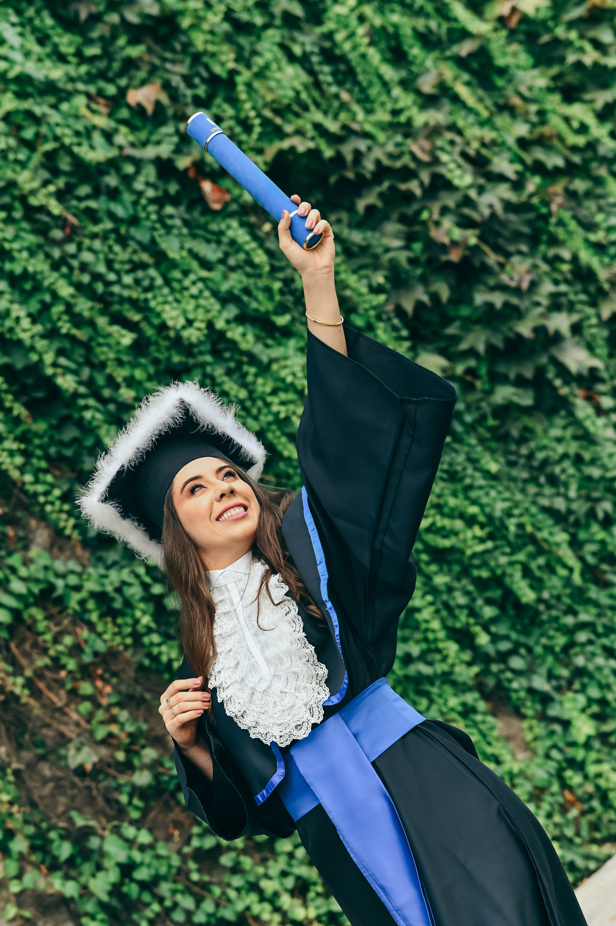 ensaio formatura daniela radavelli fotografia fotógrafa na Serra Gaúcha fotos de toga fotos de formatura ensaio com família Vinícola Don Giovanni Pinto Bandeira