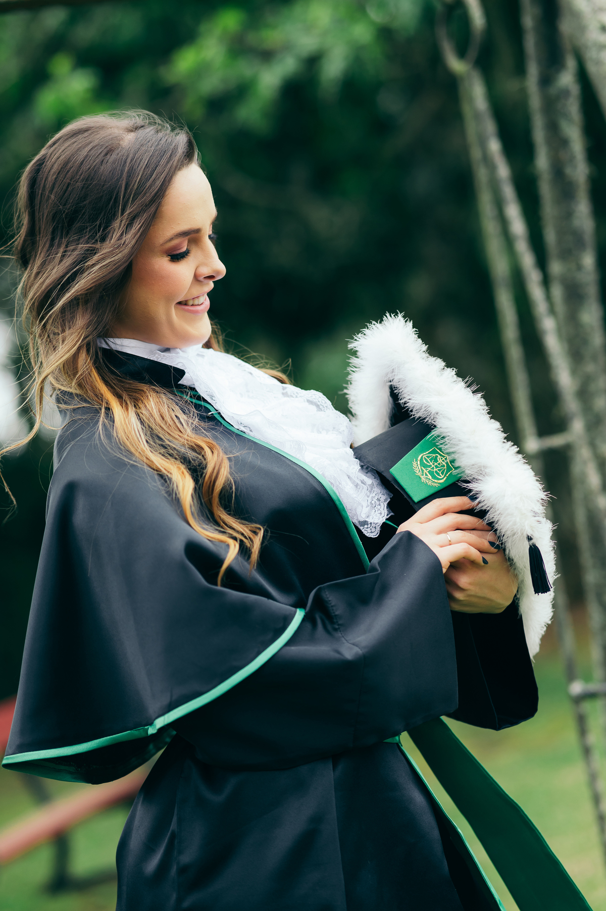 ensaio formatura daniela radavelli fotografia fotógrafa na Serra Gaúcha fotos de toga fotos de formatura ensaio com família Vinícola Don Giovanni Pinto Bandeira formatura em dupla