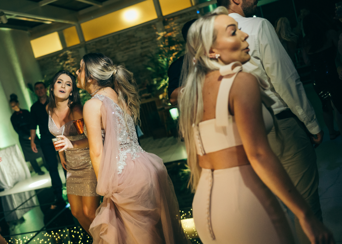 festa de formatura formanda em nutrição vestido de formatura  decoração de formatura Santorini Garden Vale dos Vinhedos daniela radavelli fotografia