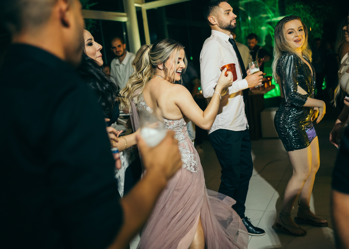 festa de formatura formanda em nutrição vestido de formatura  decoração de formatura Santorini Garden Vale dos Vinhedos daniela radavelli fotografia