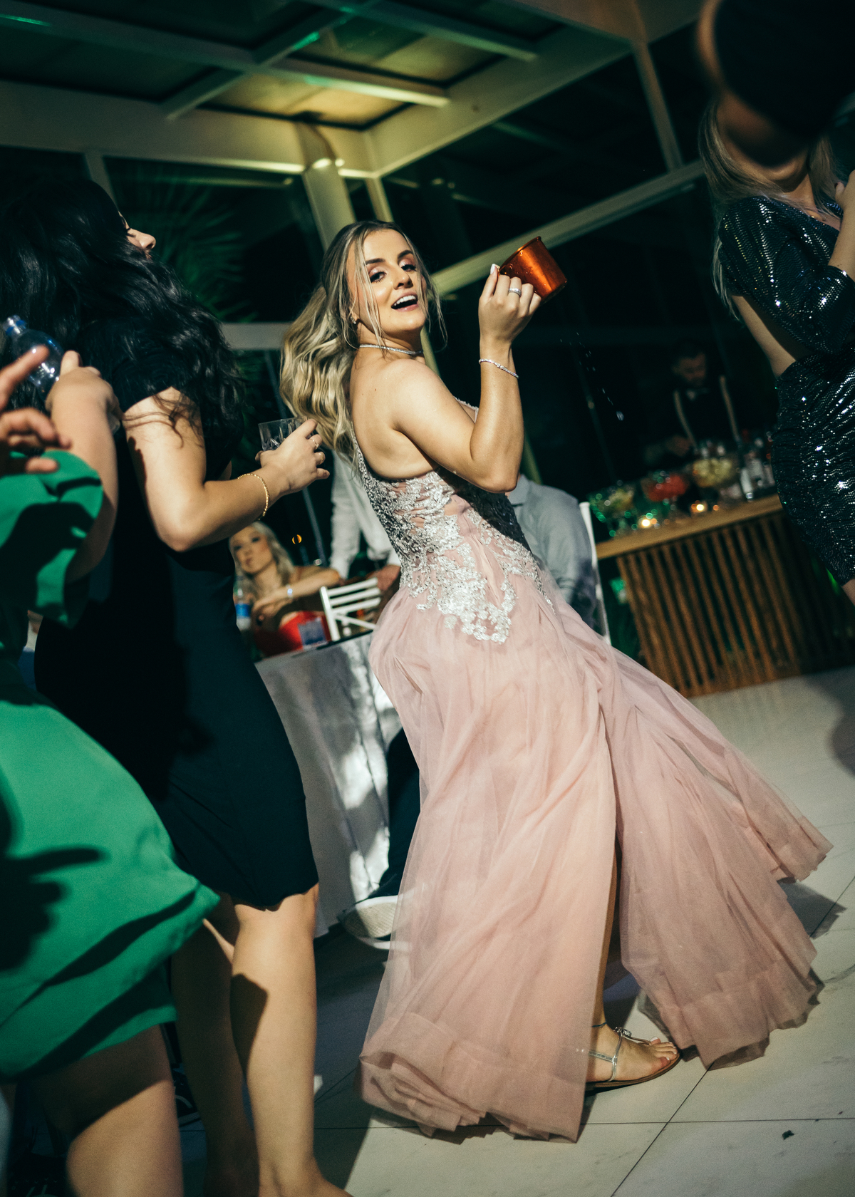 festa de formatura formanda em nutrição vestido de formatura  decoração de formatura Santorini Garden Vale dos Vinhedos daniela radavelli fotografia