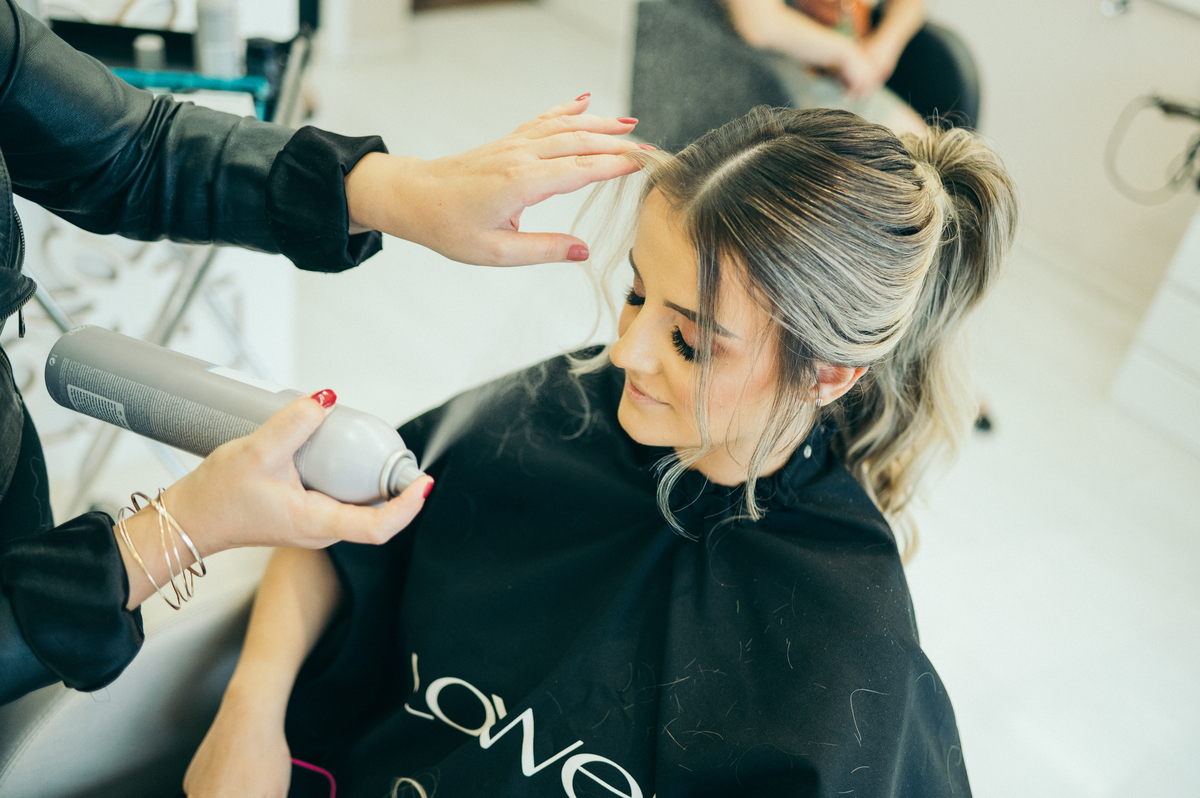 festa de formatura formanda em nutrição vestido de formatura  decoração de formatura Santorini Garden Vale dos Vinhedos daniela radavelli fotografia