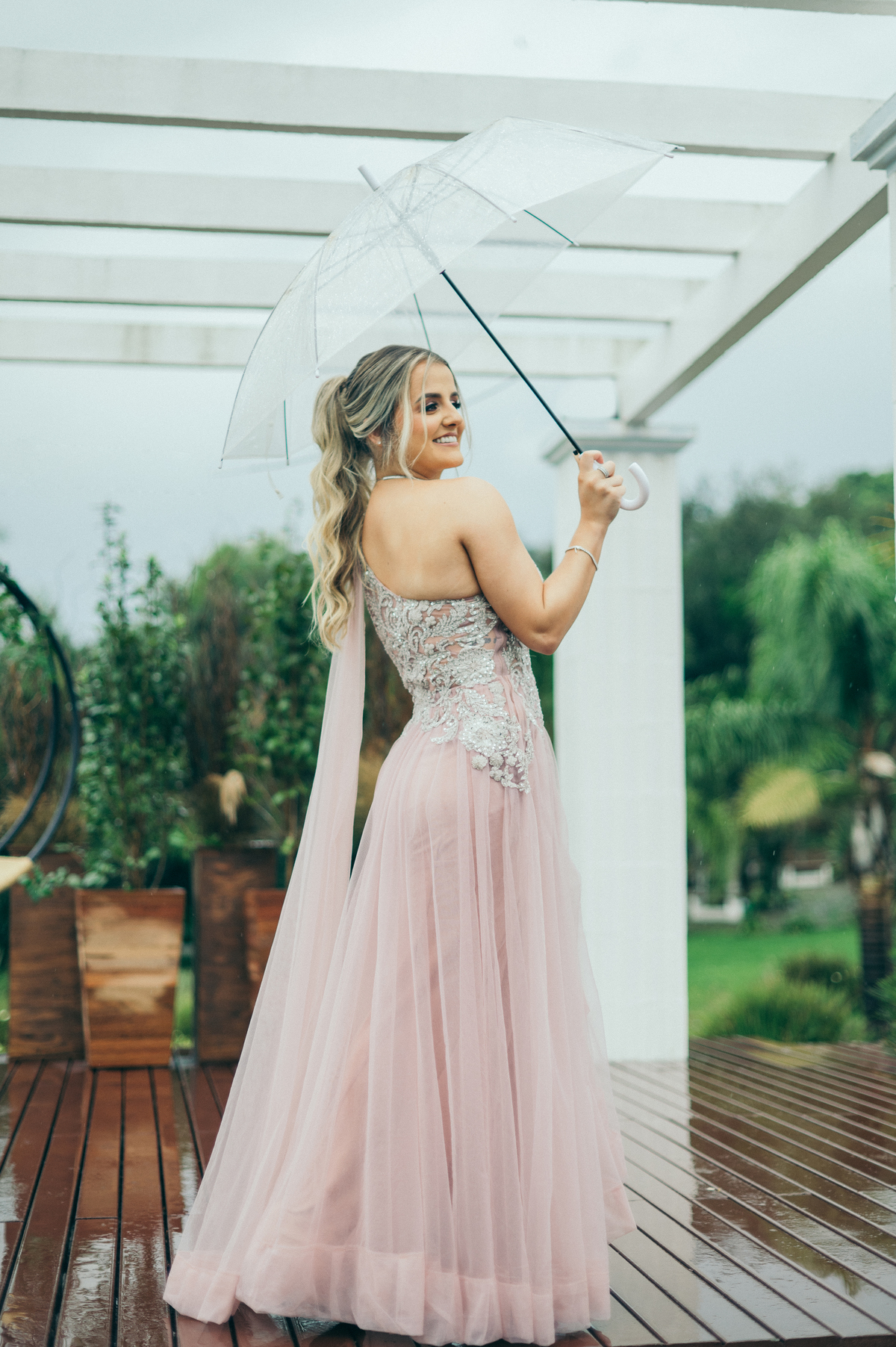 festa de formatura formanda em nutrição vestido de formatura  decoração de formatura Santorini Garden Vale dos Vinhedos daniela radavelli fotografia