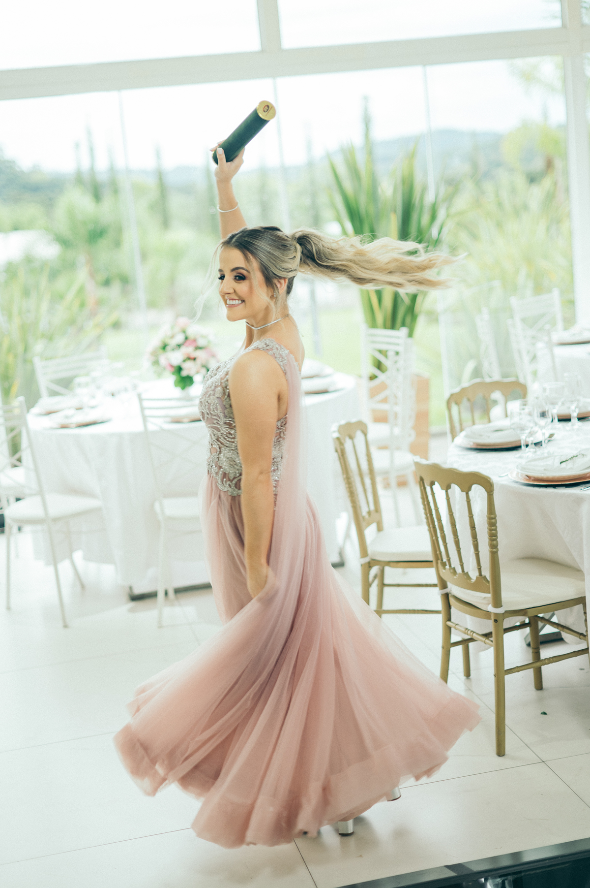 festa de formatura formanda em nutrição vestido de formatura  decoração de formatura Santorini Garden Vale dos Vinhedos daniela radavelli fotografia