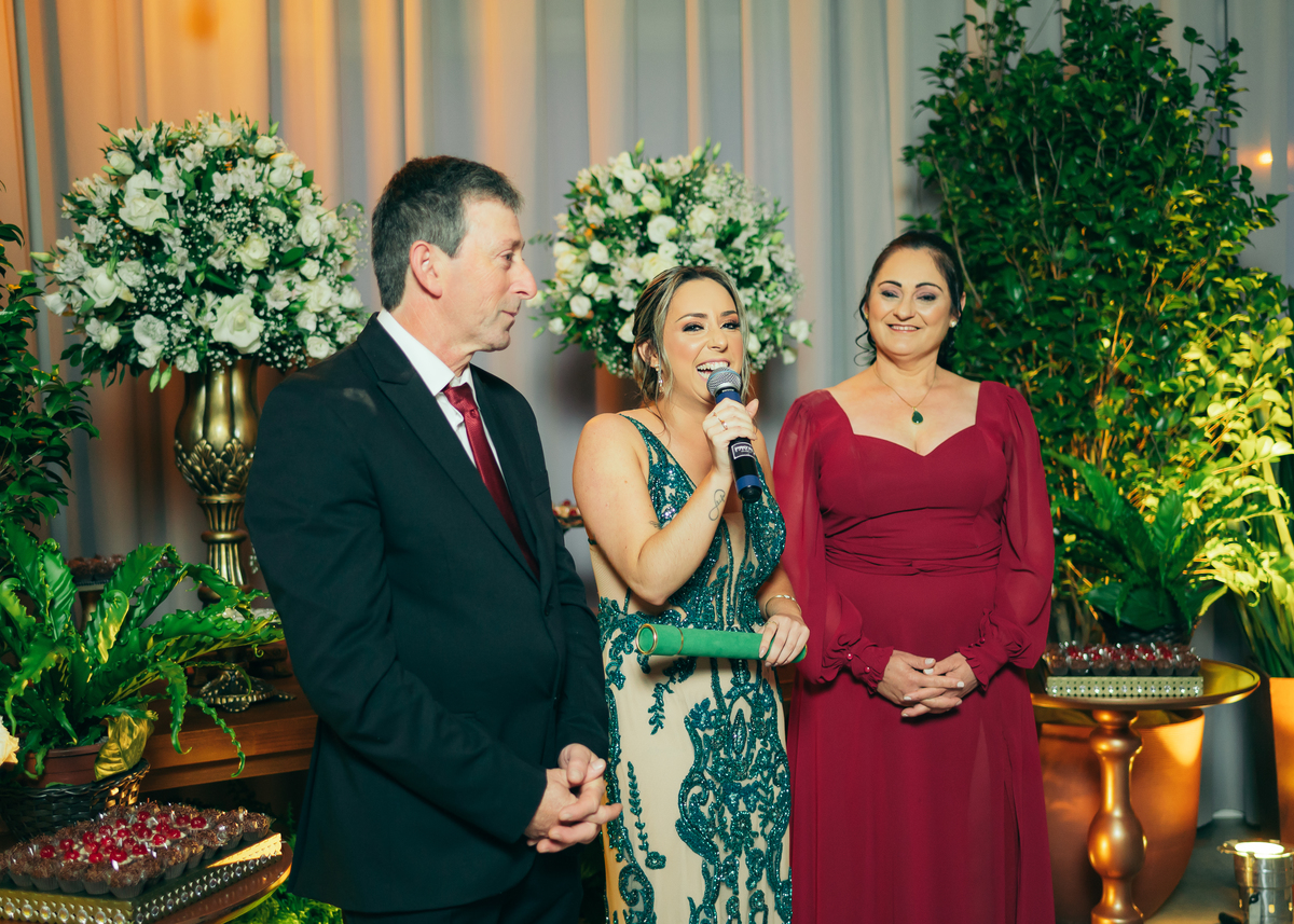 festa de formatura formanda em psicologia vestido de formatura decoração de formatura Espaço Contento Bento Gonçalves daniela radavelli fotografia