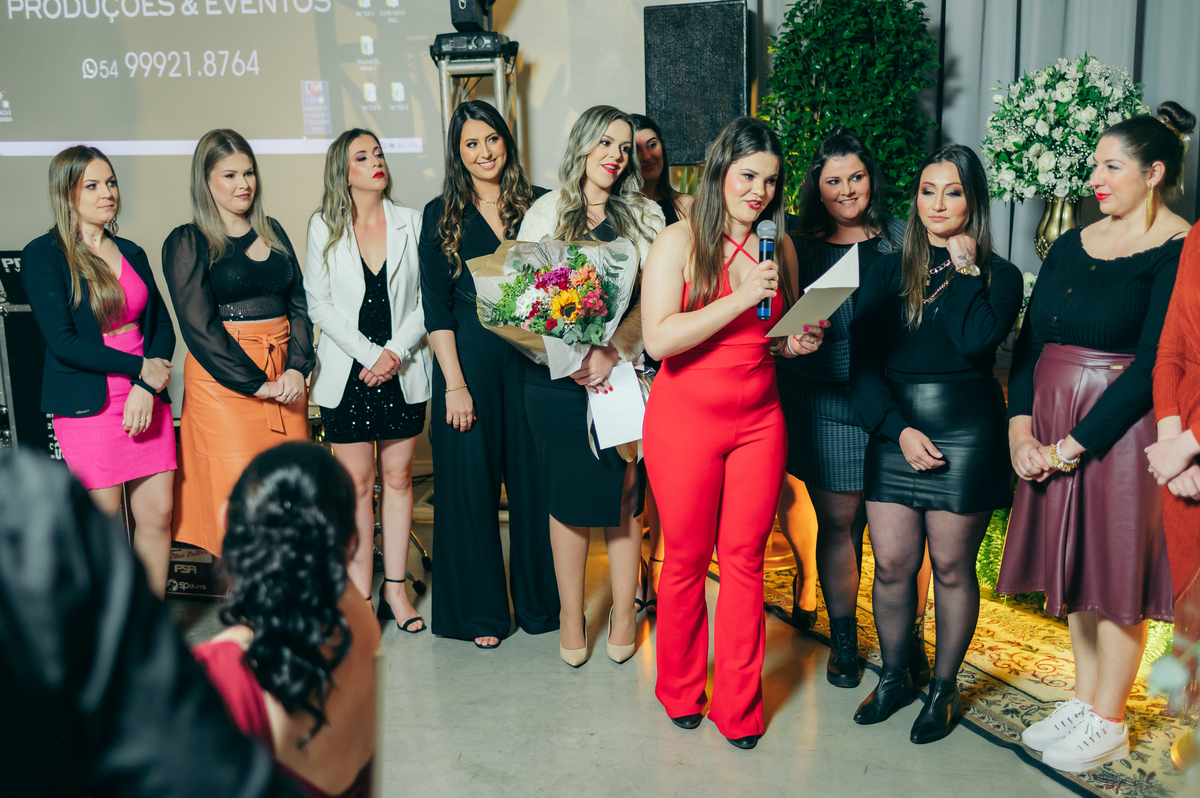 festa de formatura formanda em psicologia vestido de formatura decoração de formatura Espaço Contento Bento Gonçalves daniela radavelli fotografia