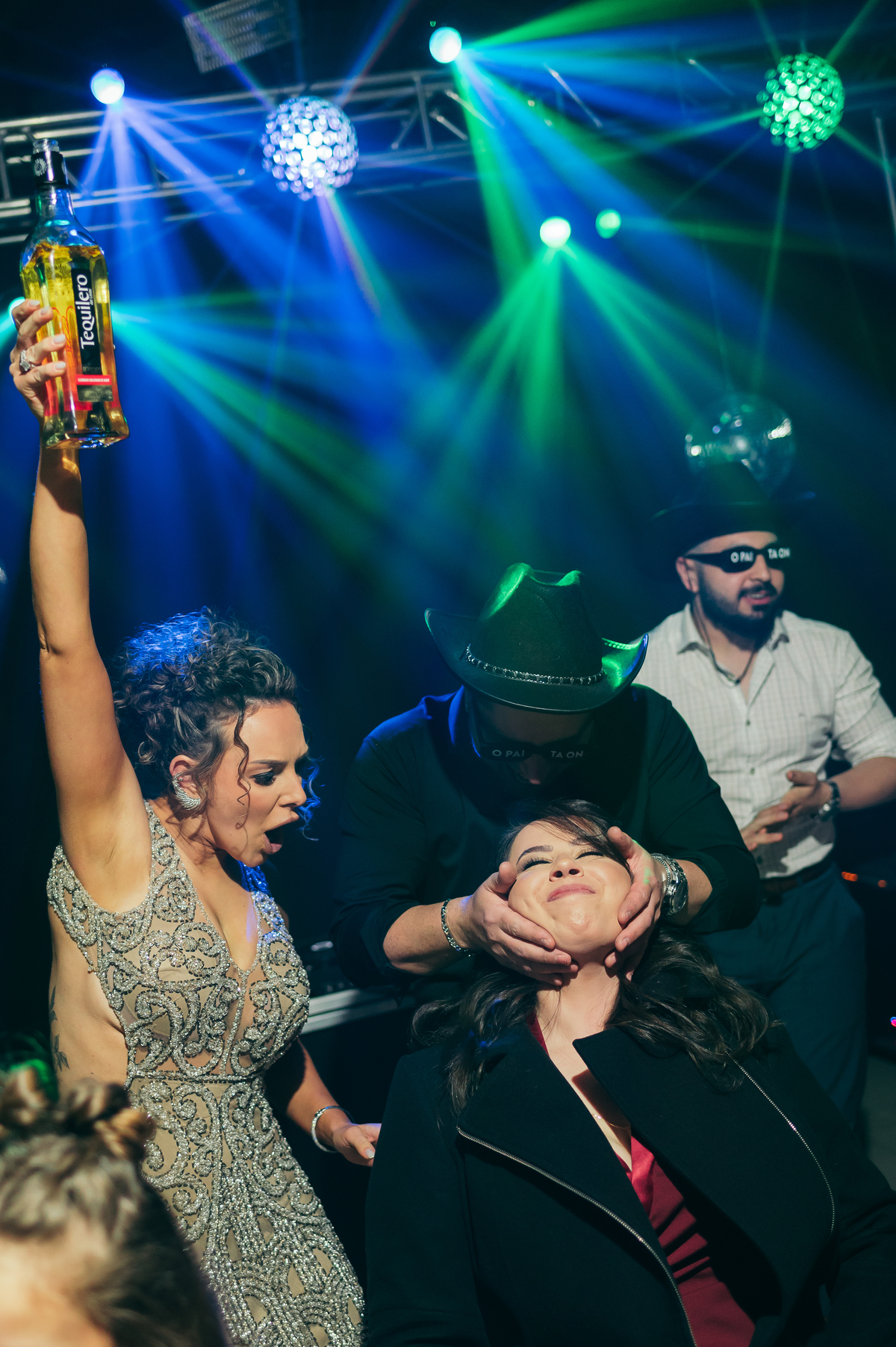 festa de formatura formanda em cosmetologia e estética vestido de formatura decoração de formatura Vinícola La Cantina daniela radavelli fotografia