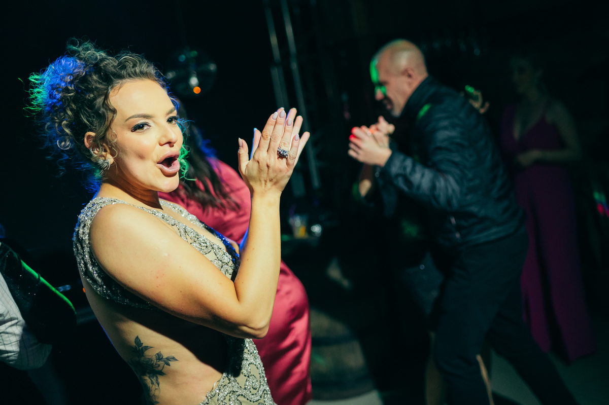 festa de formatura formanda em cosmetologia e estética vestido de formatura decoração de formatura Vinícola La Cantina daniela radavelli fotografia