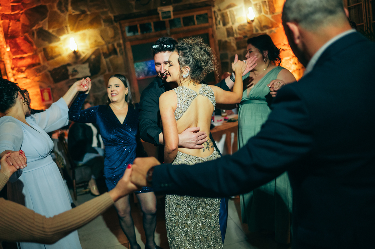 festa de formatura formanda em cosmetologia e estética vestido de formatura decoração de formatura Vinícola La Cantina daniela radavelli fotografia