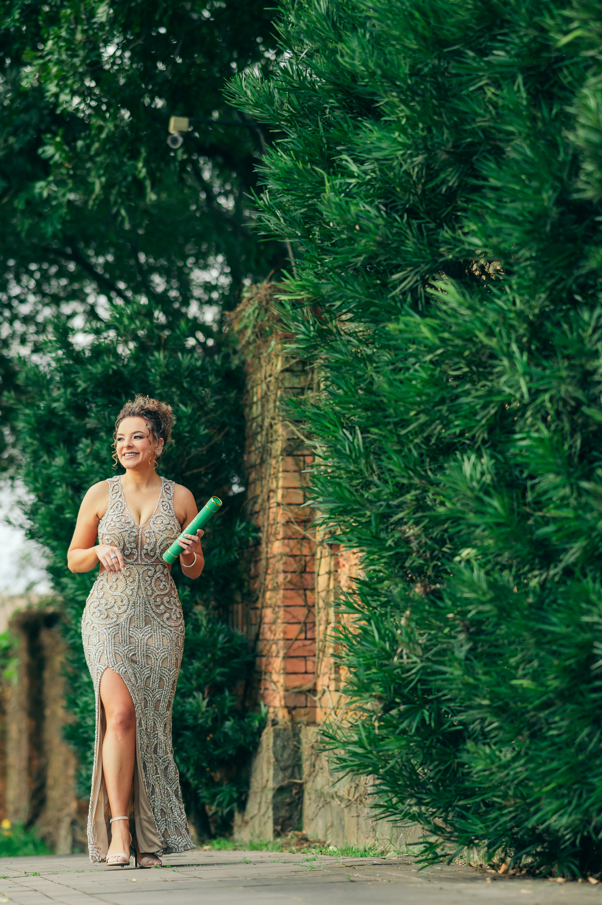 festa de formatura formanda em cosmetologia e estética vestido de formatura decoração de formatura Vinícola La Cantina daniela radavelli fotografia