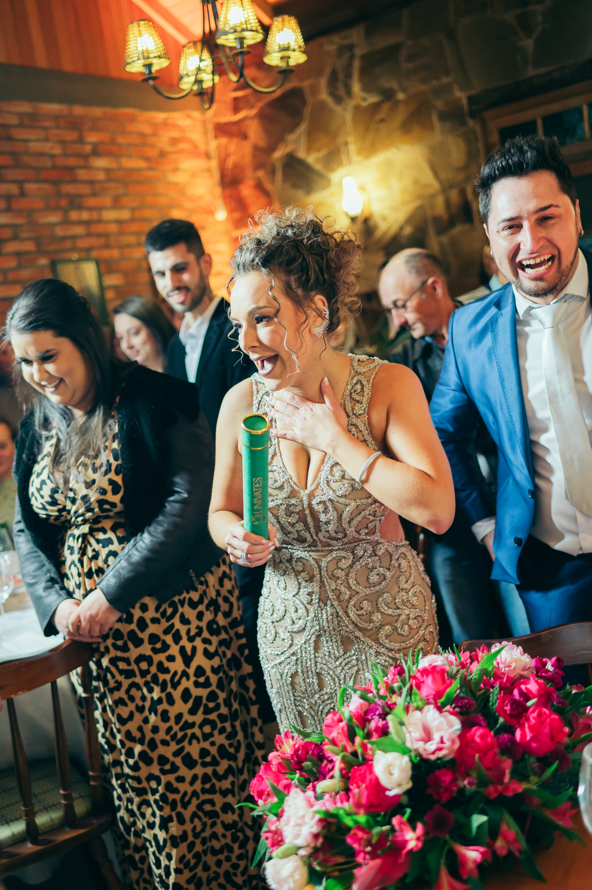 festa de formatura formanda em cosmetologia e estética vestido de formatura decoração de formatura Vinícola La Cantina daniela radavelli fotografia