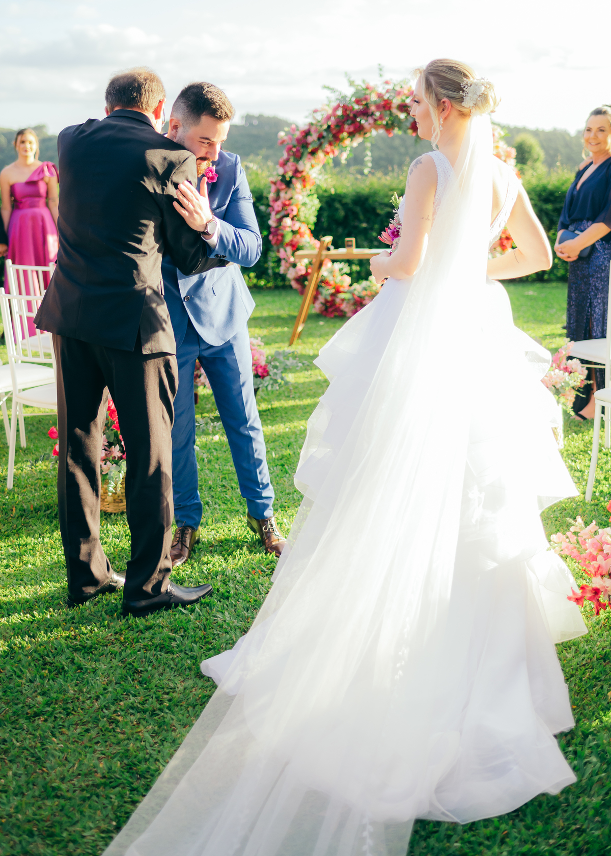 cerimonia externa casamento de dia daniela radavelli fotografia make de noiva cabelo de noiva La Casa Piemont Farroupilha 