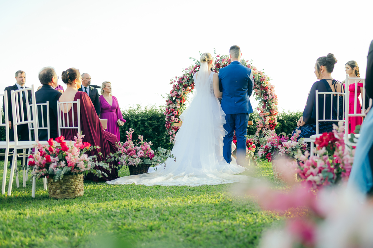 cerimonia externa casamento de dia daniela radavelli fotografia make de noiva cabelo de noiva La Casa Piemont Farroupilha 