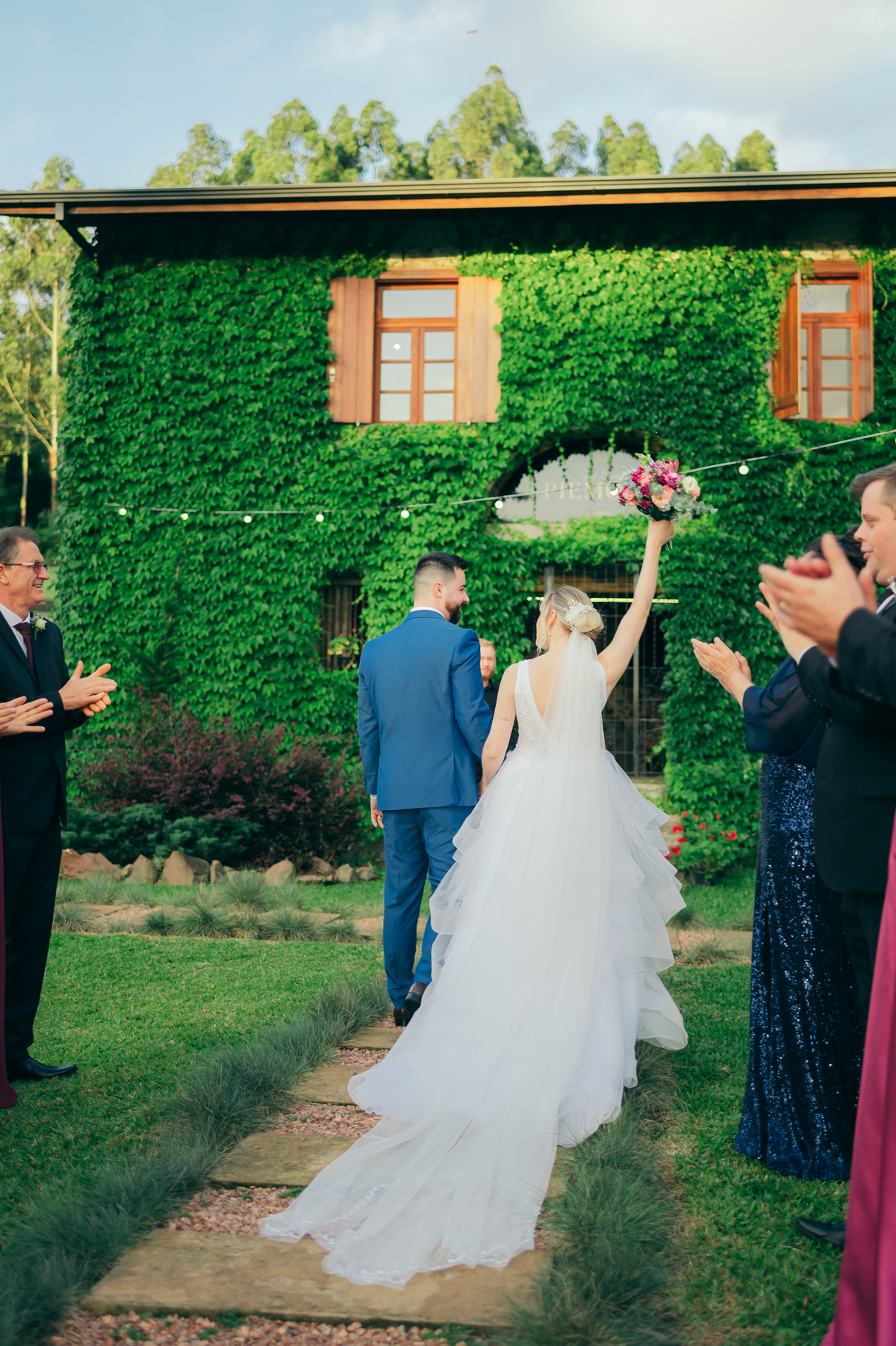 cerimonia externa casamento de dia daniela radavelli fotografia make de noiva cabelo de noiva La Casa Piemont Farroupilha 