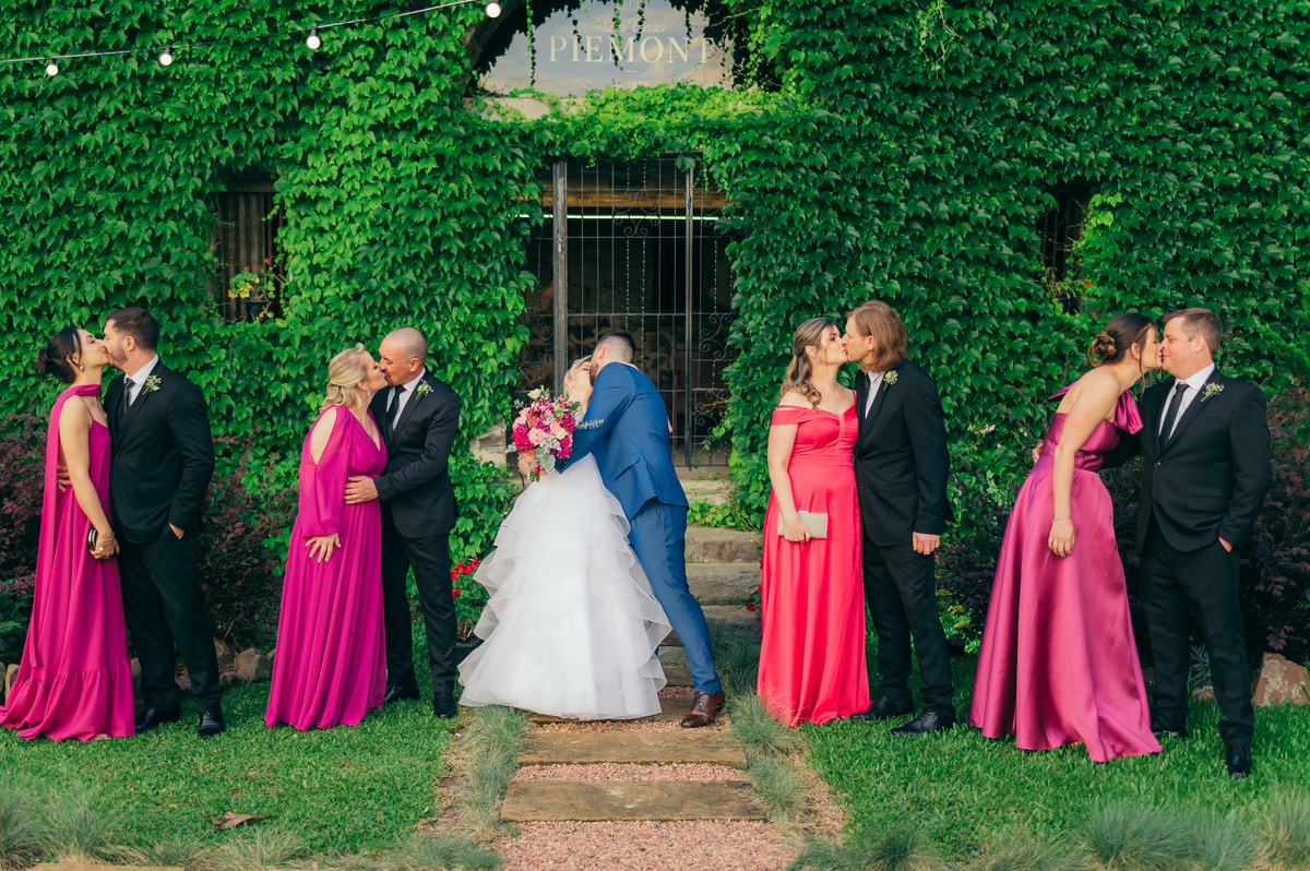 cerimonia externa casamento de dia daniela radavelli fotografia  La Casa Piemont Farroupilha 