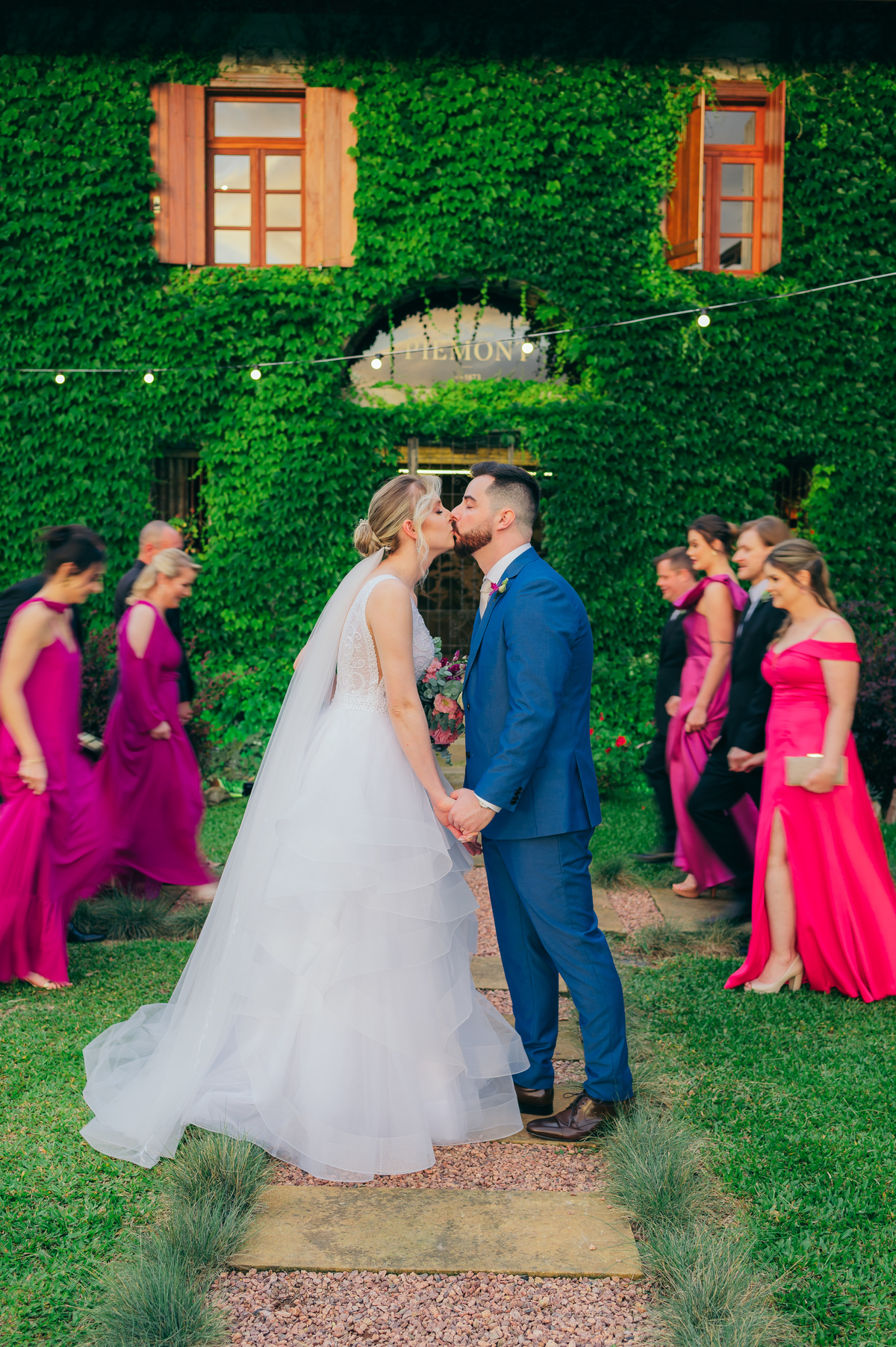 cerimonia externa casamento de dia daniela radavelli fotografia  La Casa Piemont Farroupilha 
