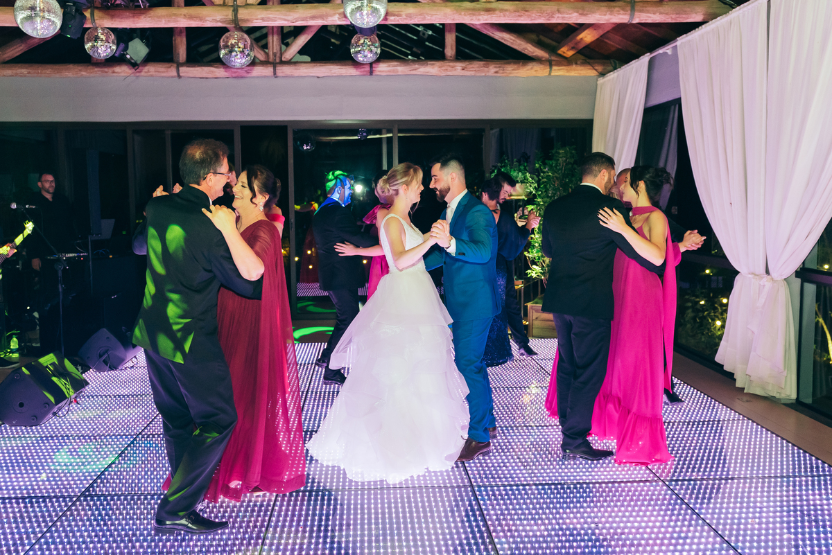 cerimonia externa casamento de dia daniela radavelli fotografia  La Casa Piemont Farroupilha 