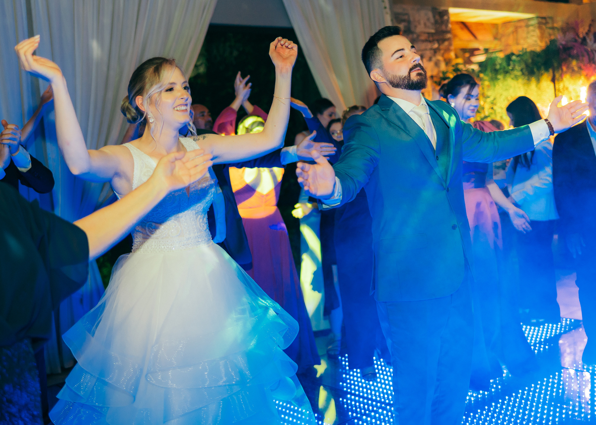 cerimonia externa casamento de dia daniela radavelli fotografia  La Casa Piemont Farroupilha 