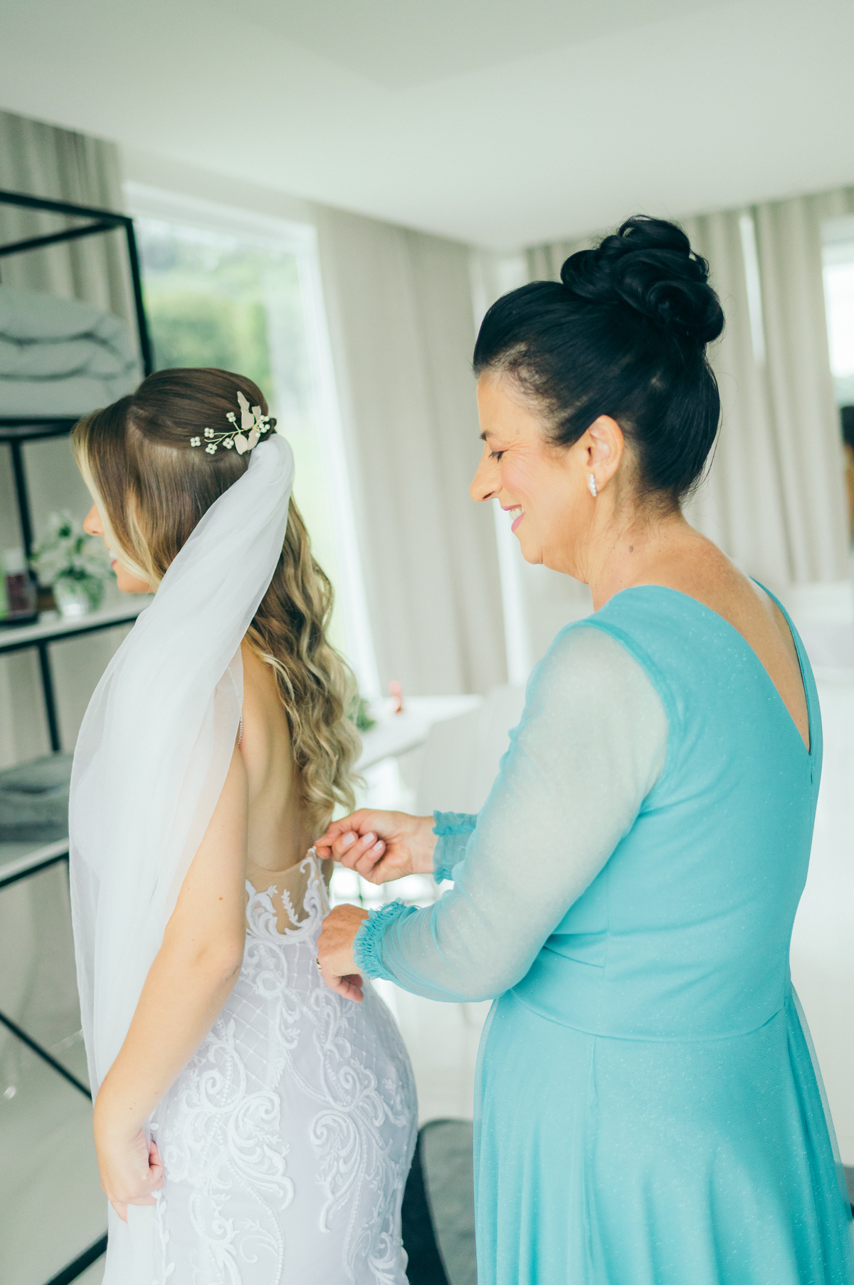 making of noiva casamento de dia daniela radavelli fotografia make de noiva cabelo de noiva Santorini Garden Garibaldi