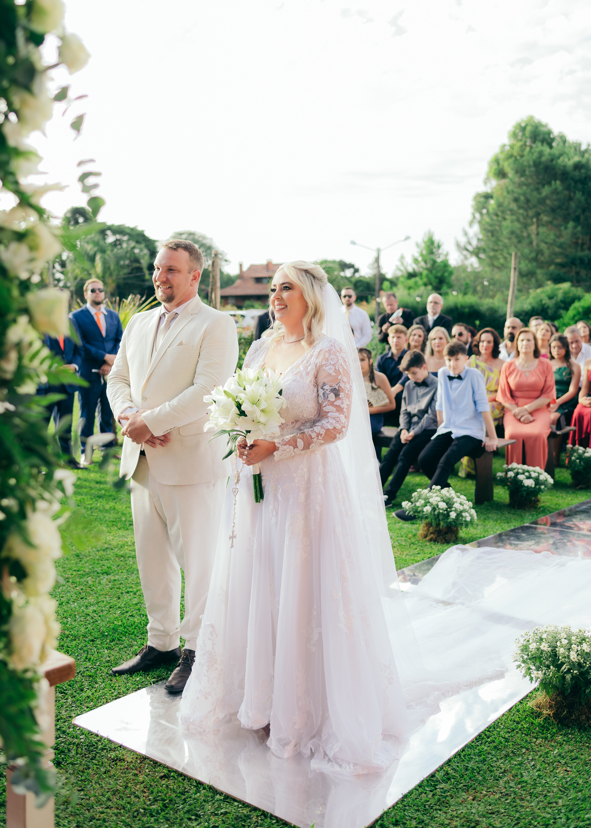 casamento de dia daniela radavelli fotografia make de noiva cabelo de noiva cerimônia externa Casa de Campo Canela 