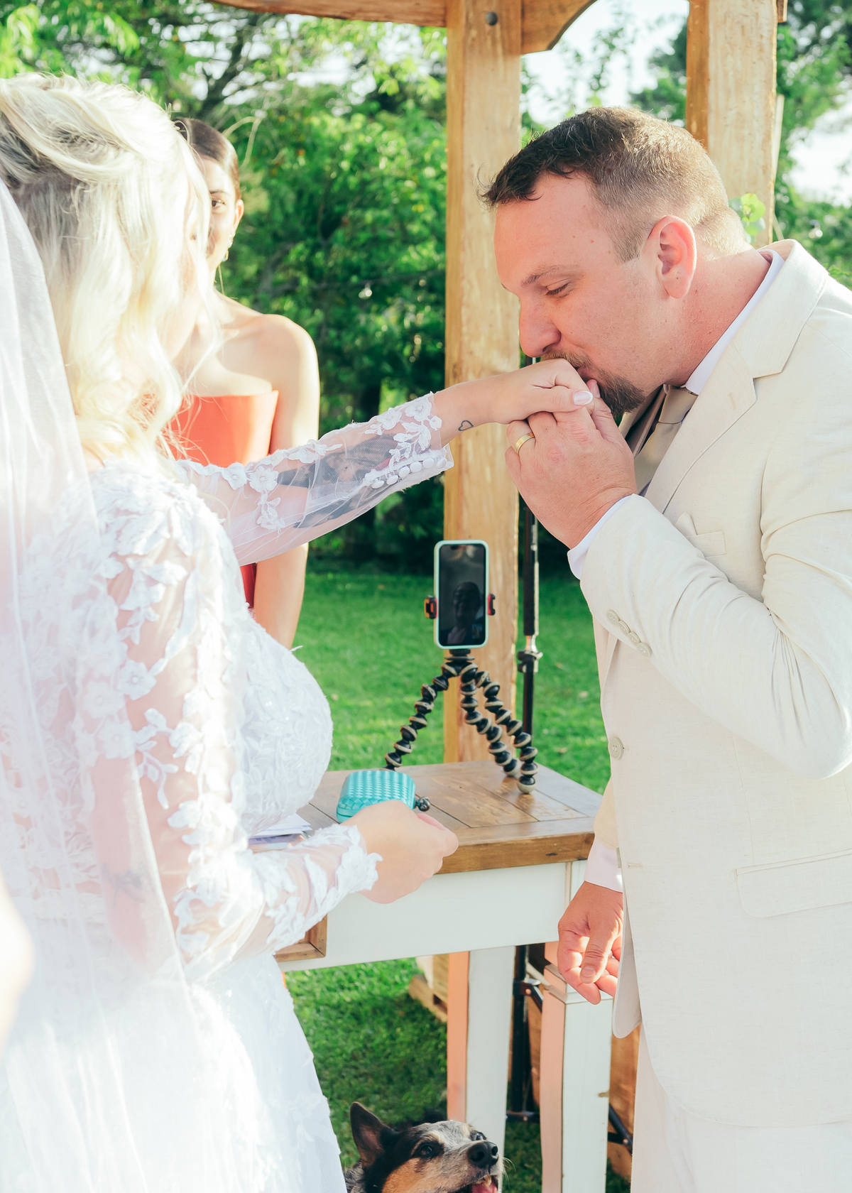 casamento de dia daniela radavelli fotografia make de noiva cabelo de noiva cerimônia externa Casa de Campo Canela 