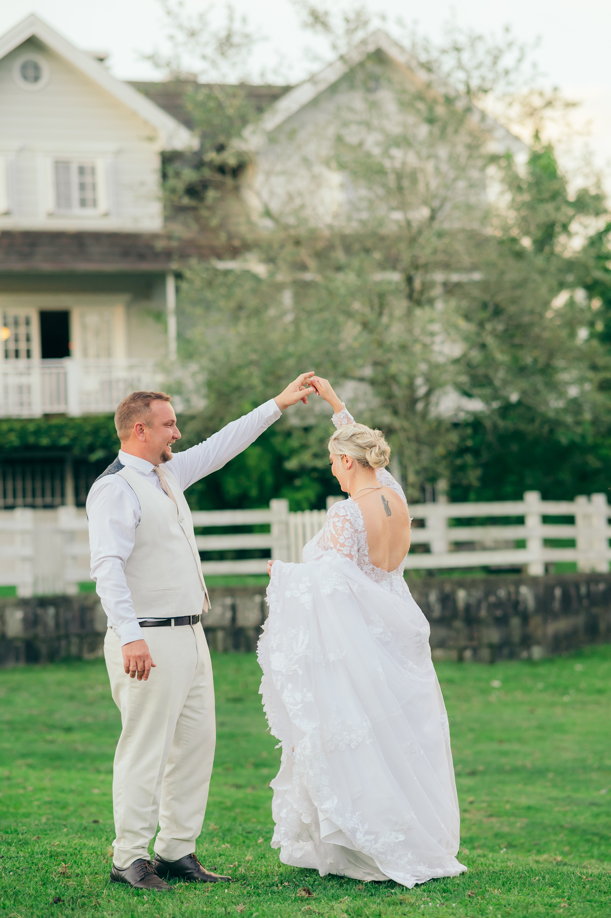 casamento de dia daniela radavelli fotografia make de noiva cabelo de noiva cerimônia externa Casa de Campo Canela 