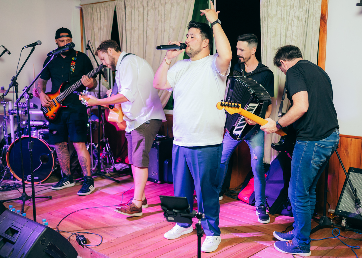 casamento de dia daniela radavelli fotografia make de noiva cabelo de noiva cerimônia externa Casa de Campo Canela 