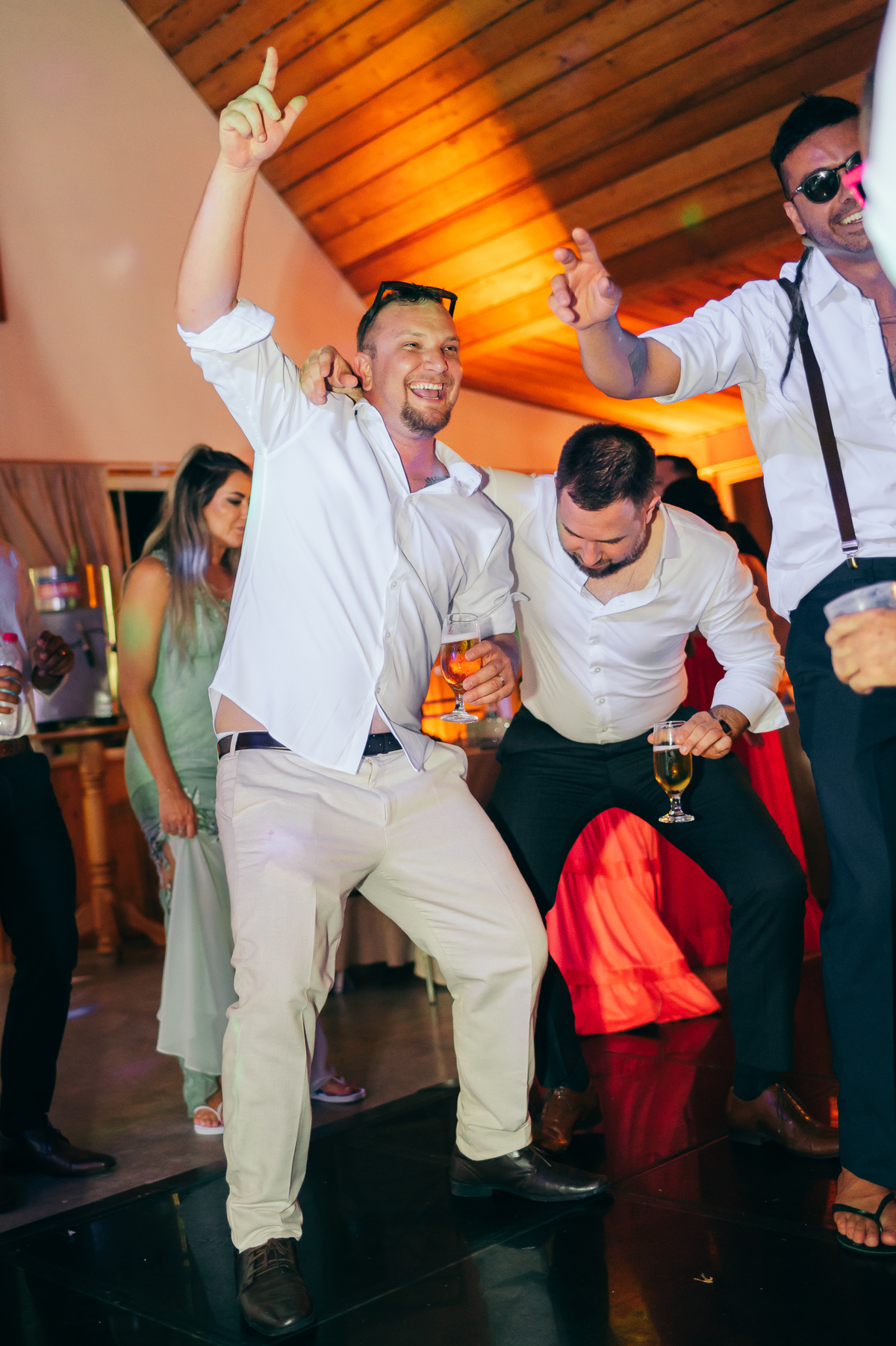 casamento de dia daniela radavelli fotografia make de noiva cabelo de noiva cerimônia externa Casa de Campo Canela 