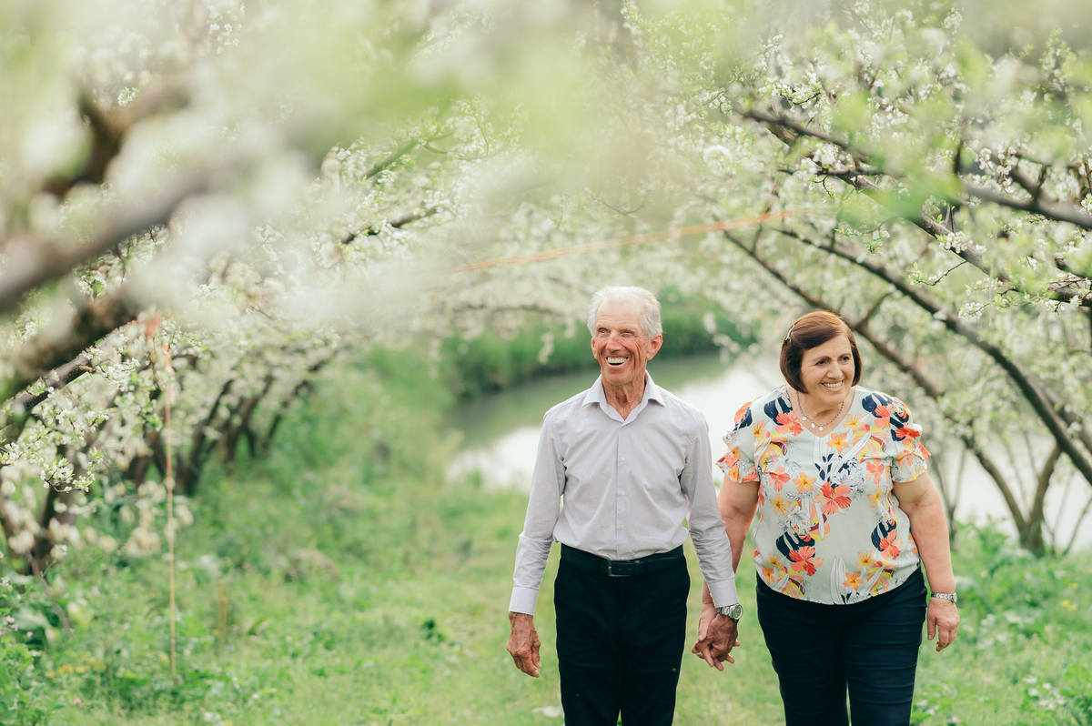 ensaio de bodas casal de idosos ensaio de bodas de casamento  fotografia afetiva ensaio sítio casal a vida na agricultura daniela radavelli fotografia
